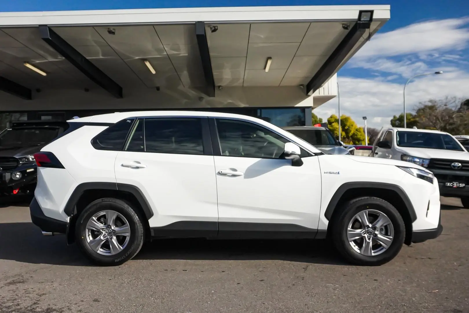 2022 Toyota RAV4 Gallery Image 4