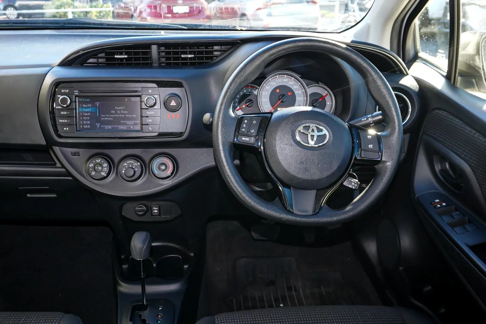 2019 Toyota Yaris Gallery Image 9