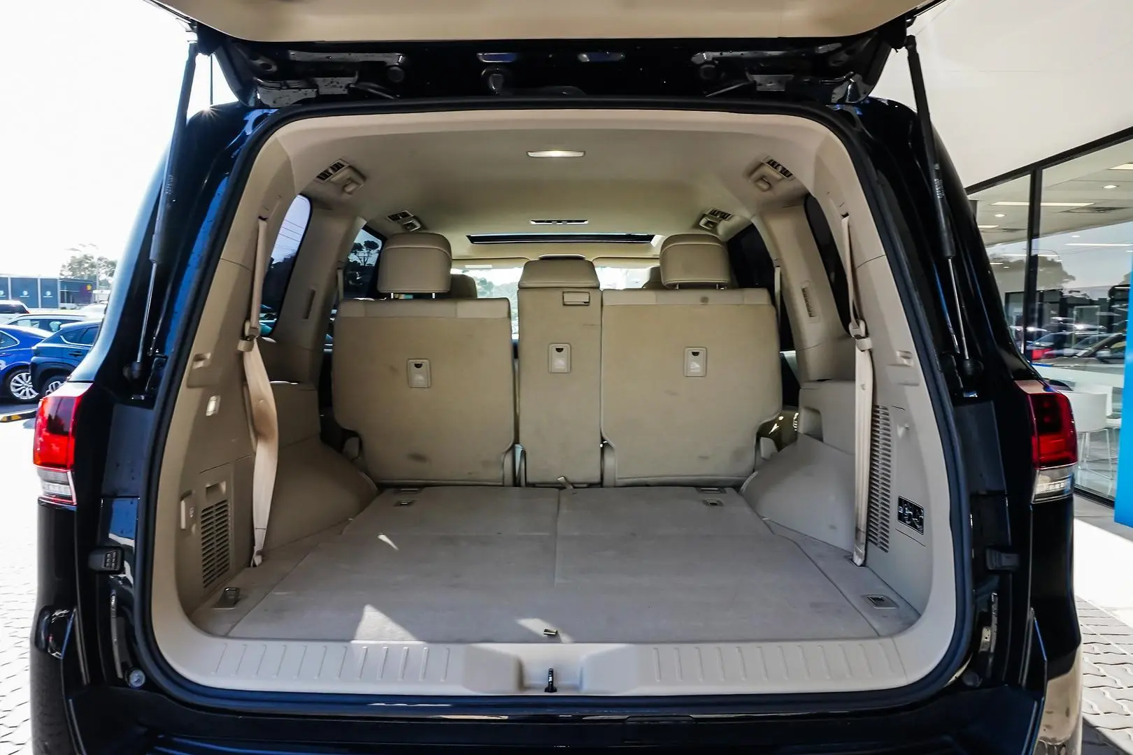 2022 Toyota Landcruiser Gallery Image 12