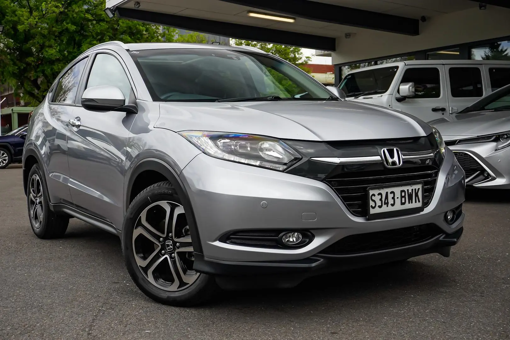 2018 Honda HR-V Gallery Image 2