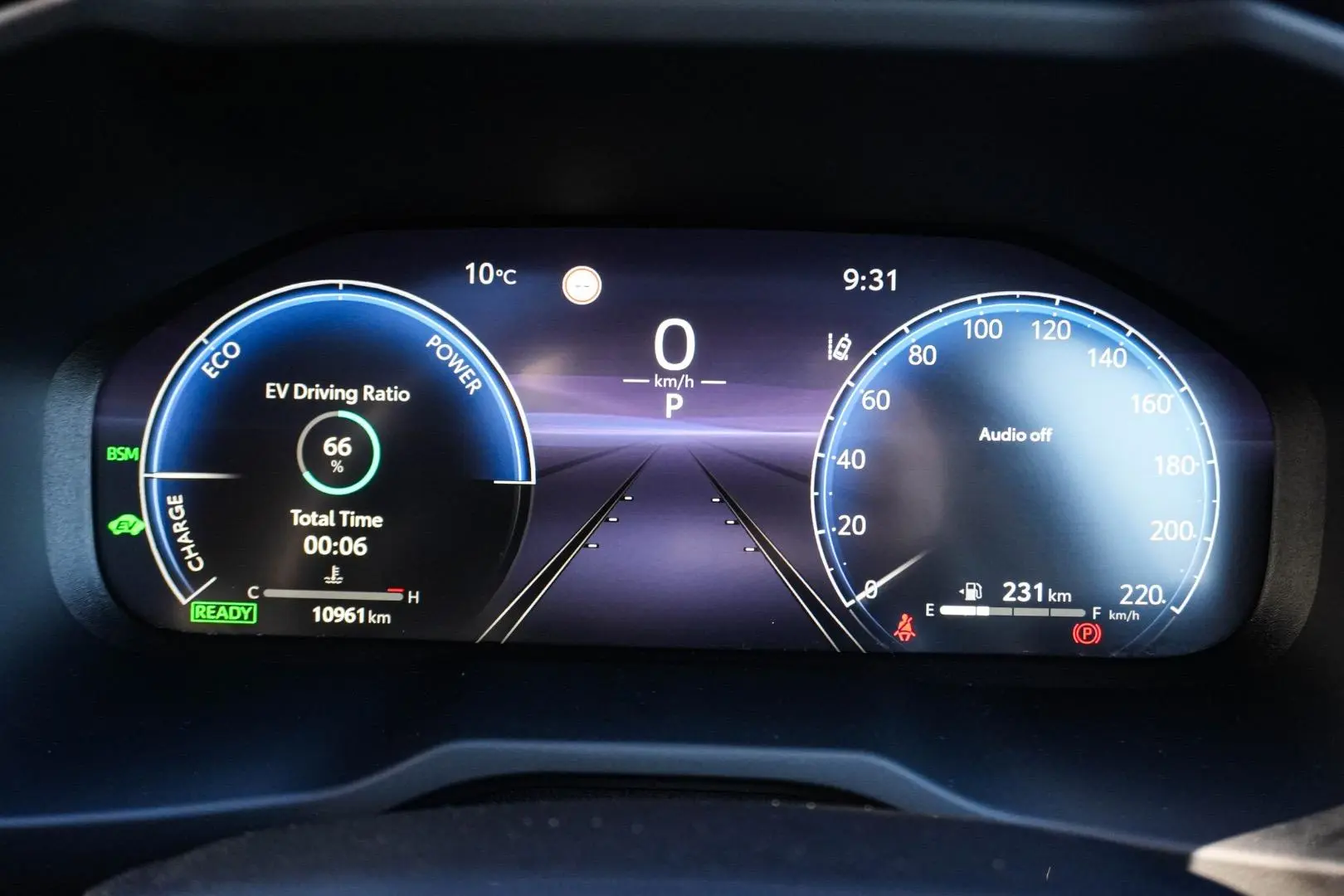 2025 Toyota RAV4 Gallery Image 18