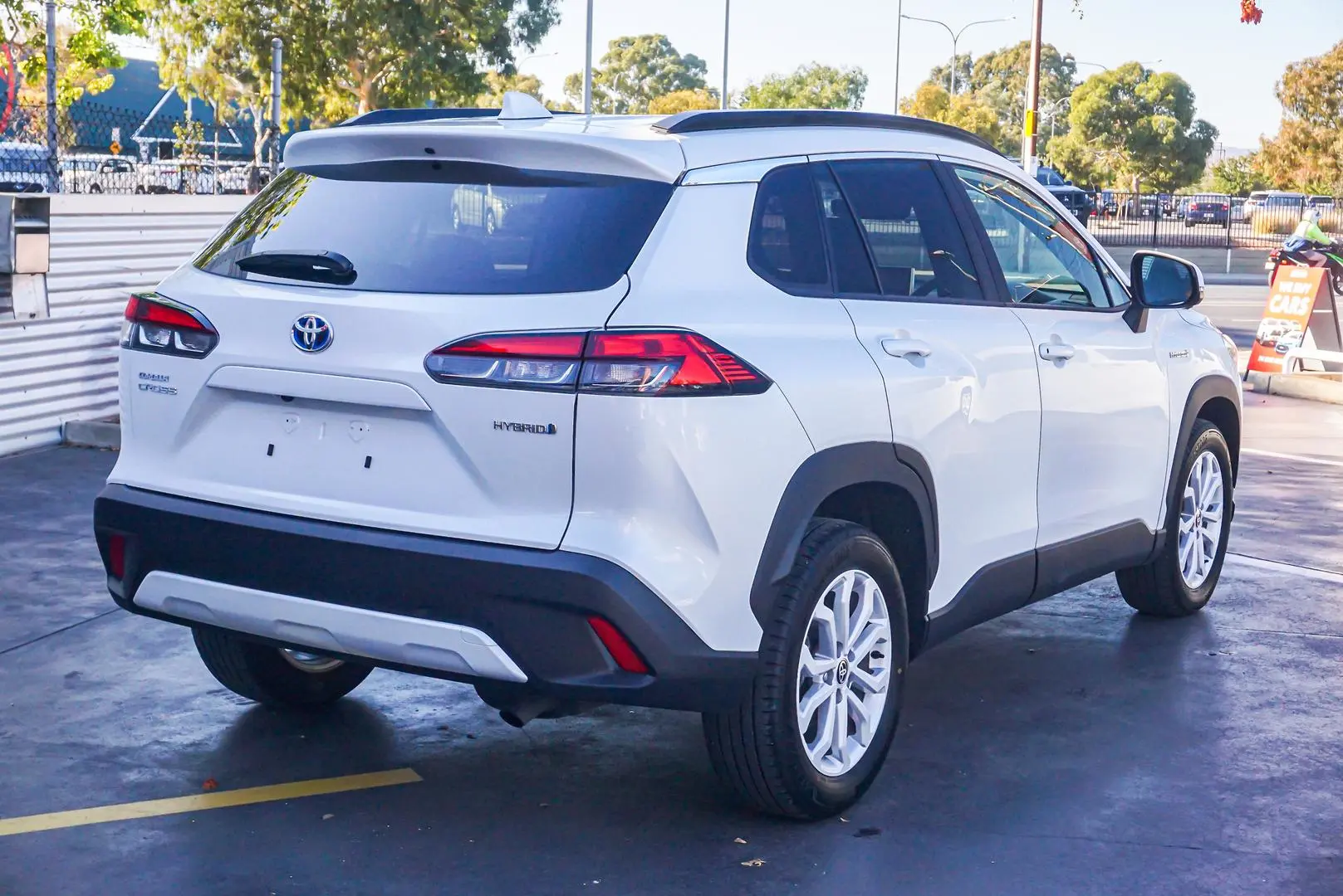 2023 Toyota Corolla Cross Gallery Image 2