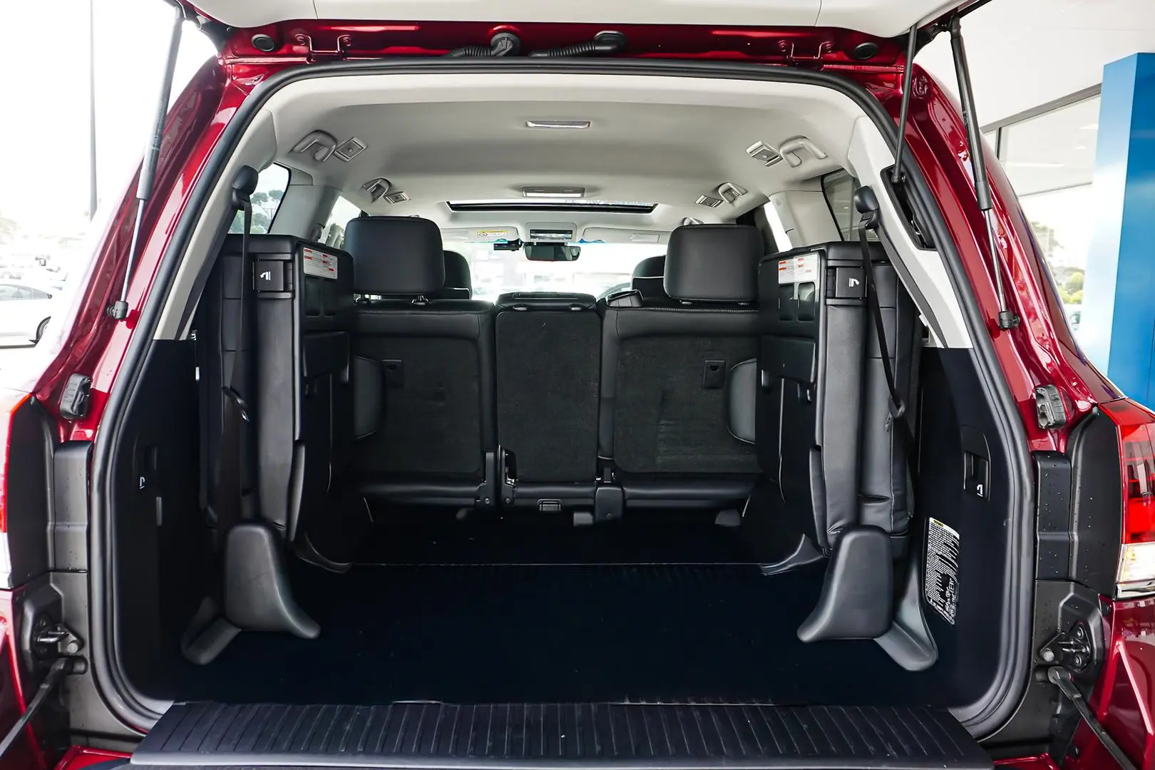 2021 Toyota Landcruiser Gallery Image 12