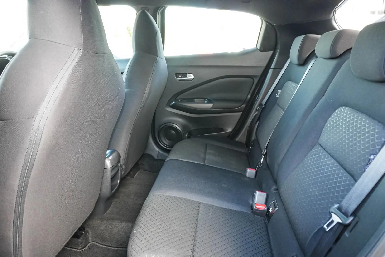 2021 Nissan JUKE Gallery Image 8