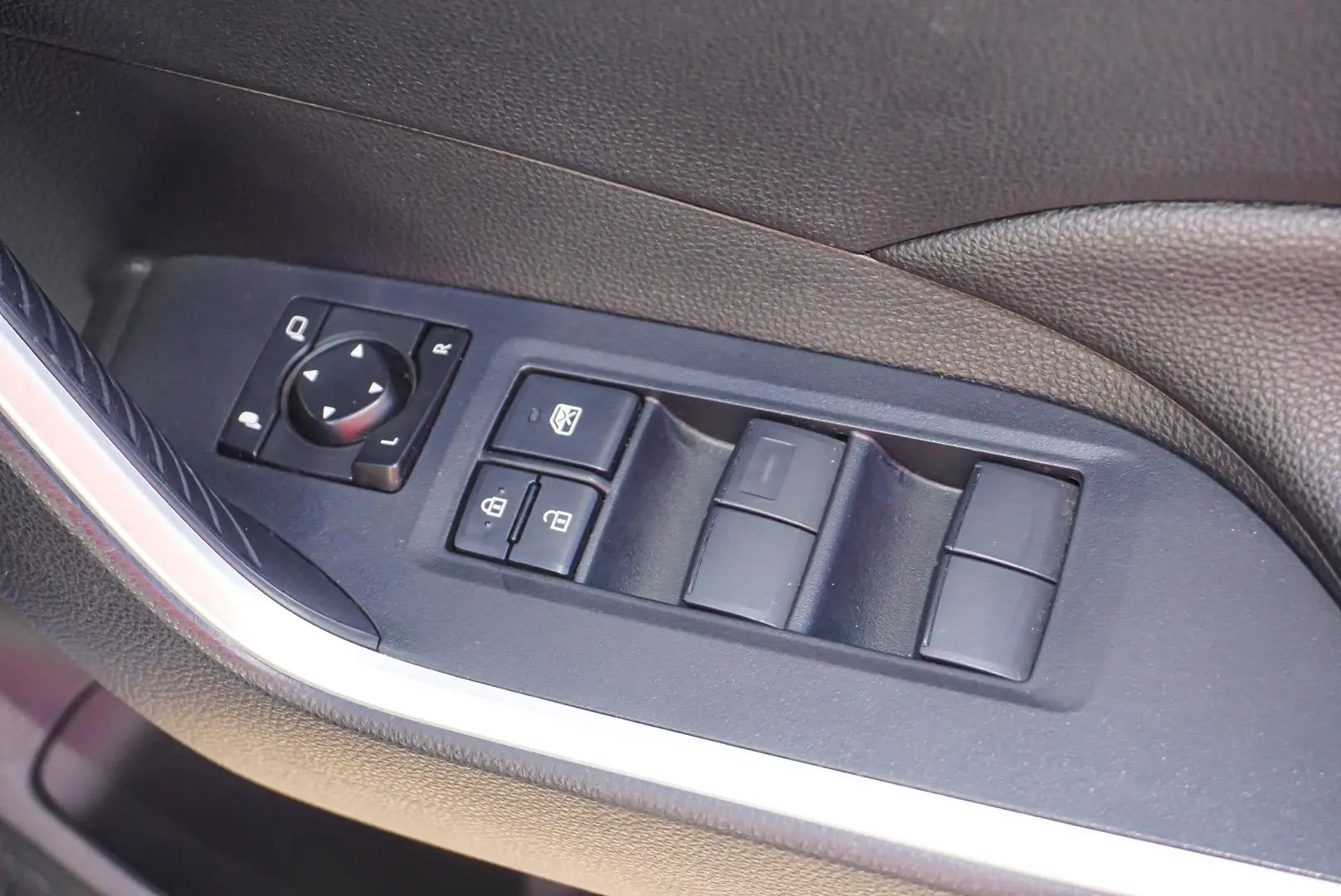 2022 Toyota RAV4 Gallery Image 18