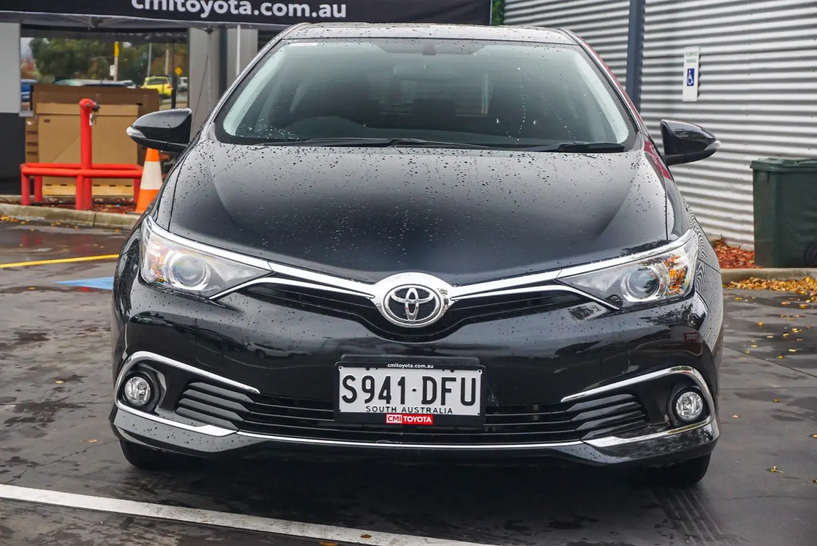 2018 Toyota Corolla Gallery Image 4