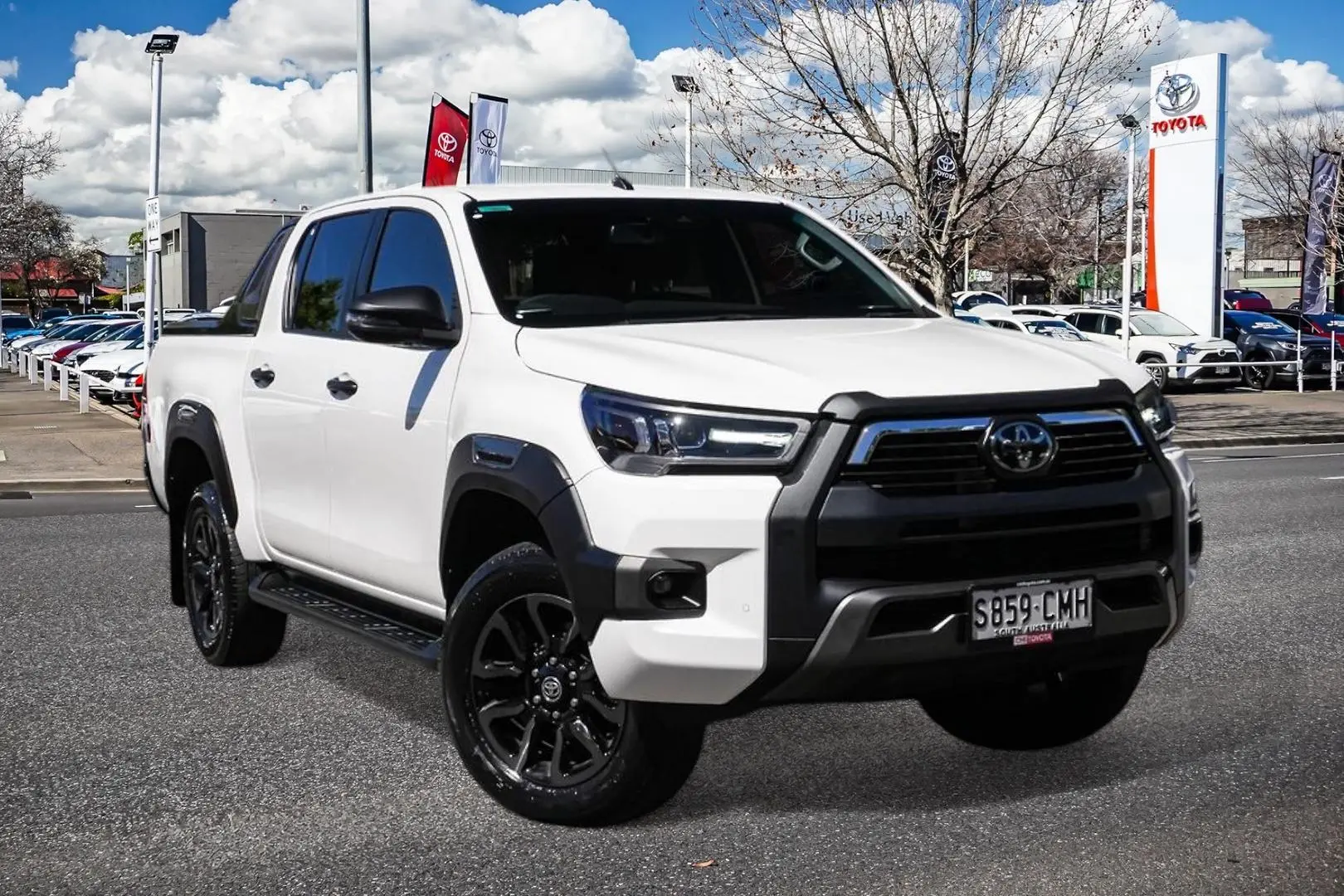 2021 Toyota Hilux Gallery Image 1