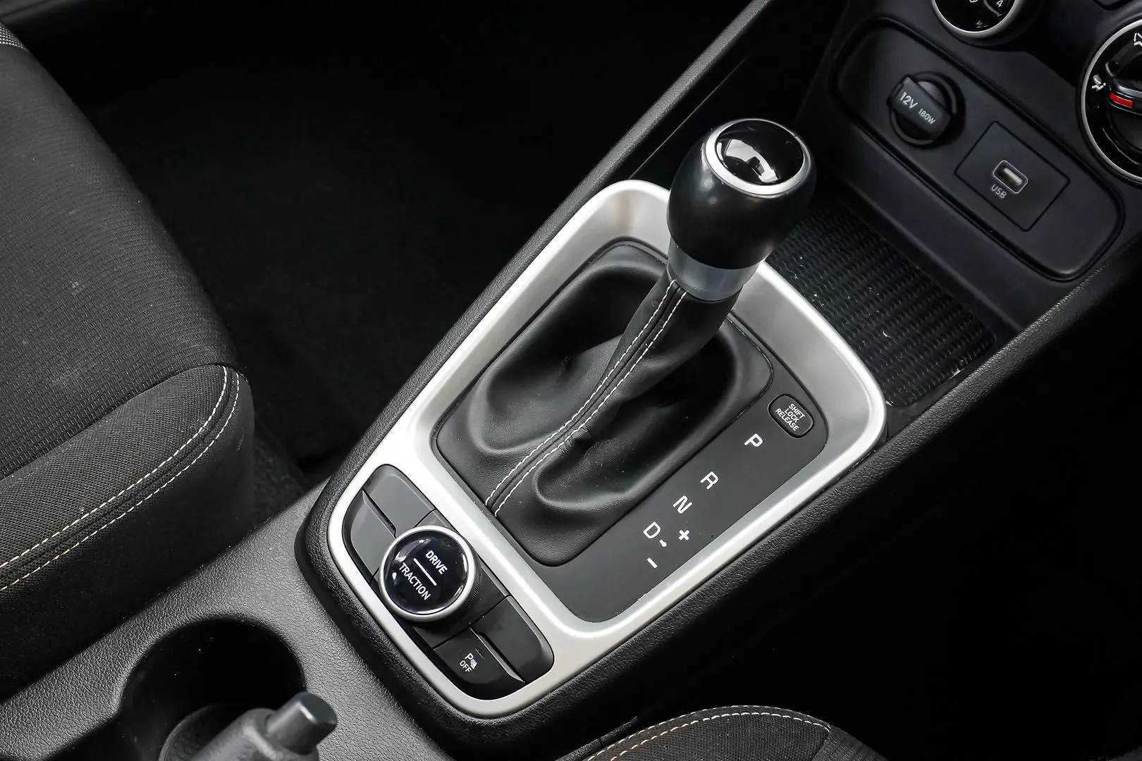 2019 Hyundai Venue Gallery Image 19