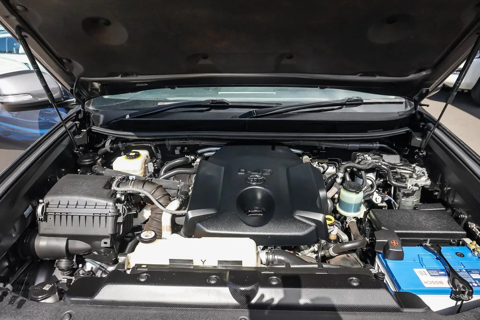 2017 Toyota Landcruiser Prado Gallery Image 26