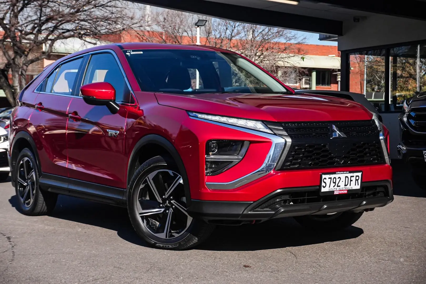 2022 Mitsubishi Eclipse Cross Gallery Image 2