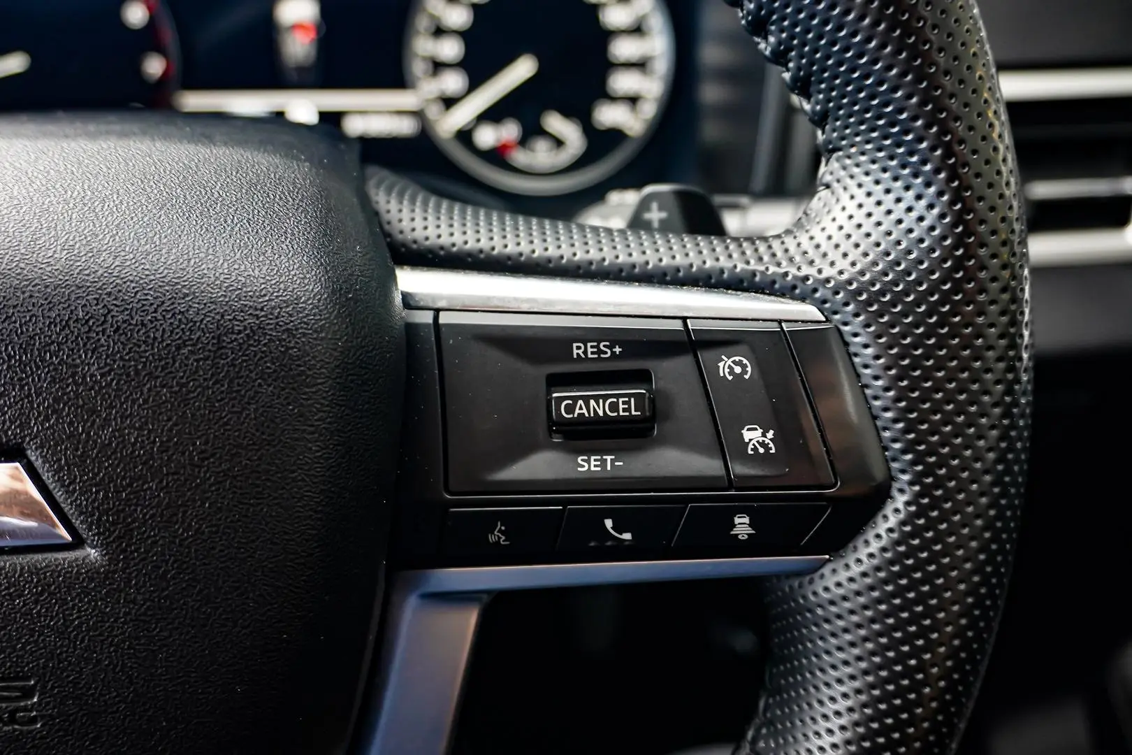 2023 Mitsubishi Outlander Gallery Image 22