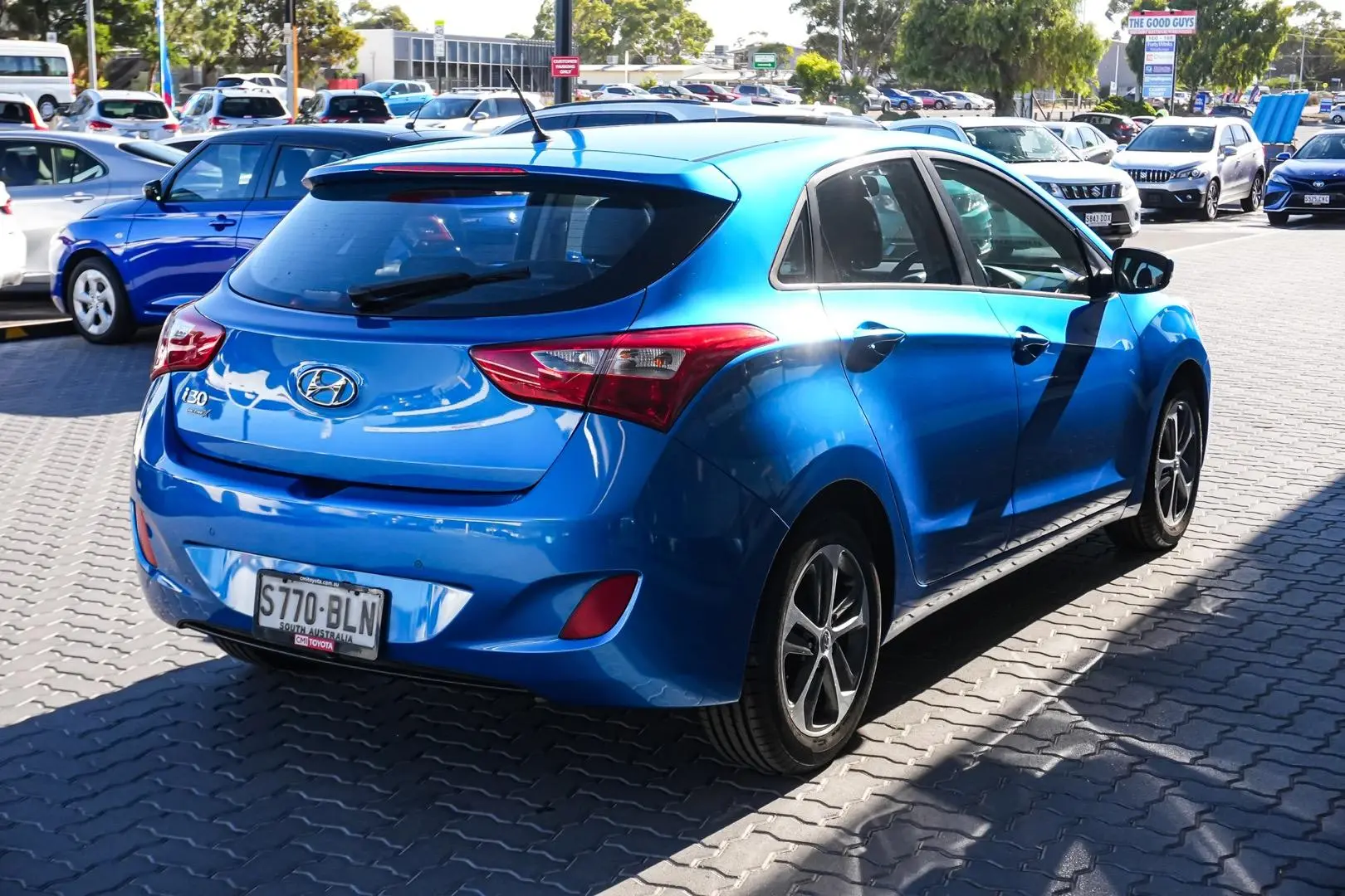 2016 Hyundai i30 Gallery Image 3