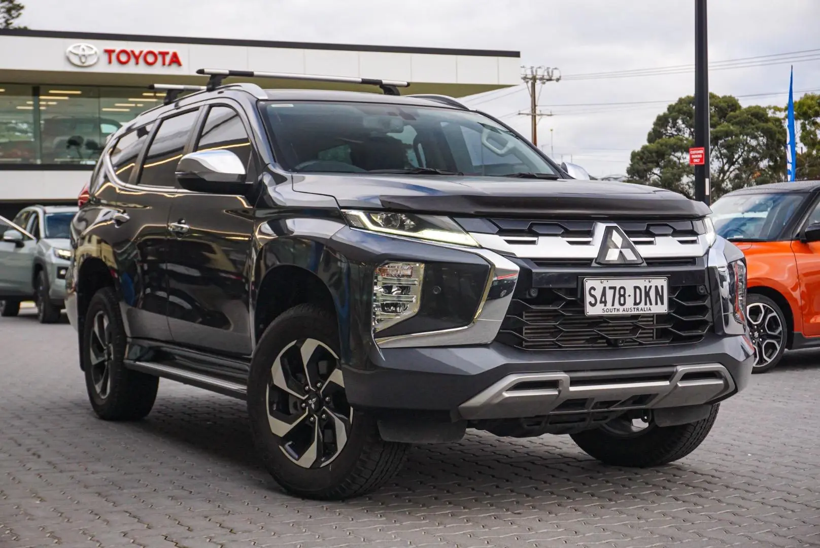 2024 Mitsubishi Pajero Sport Gallery Image 2