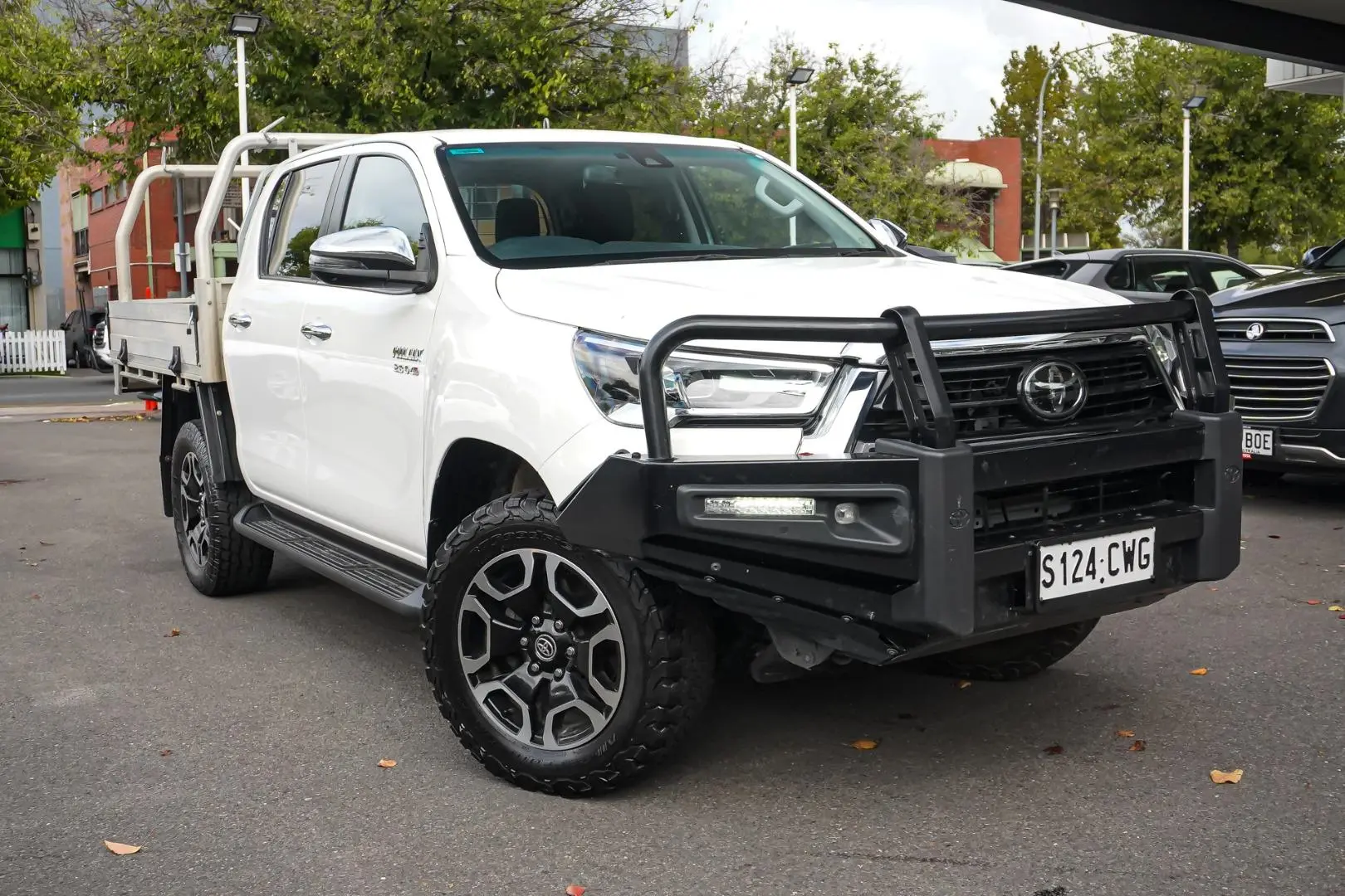 2023 Toyota Hilux Gallery Image 2