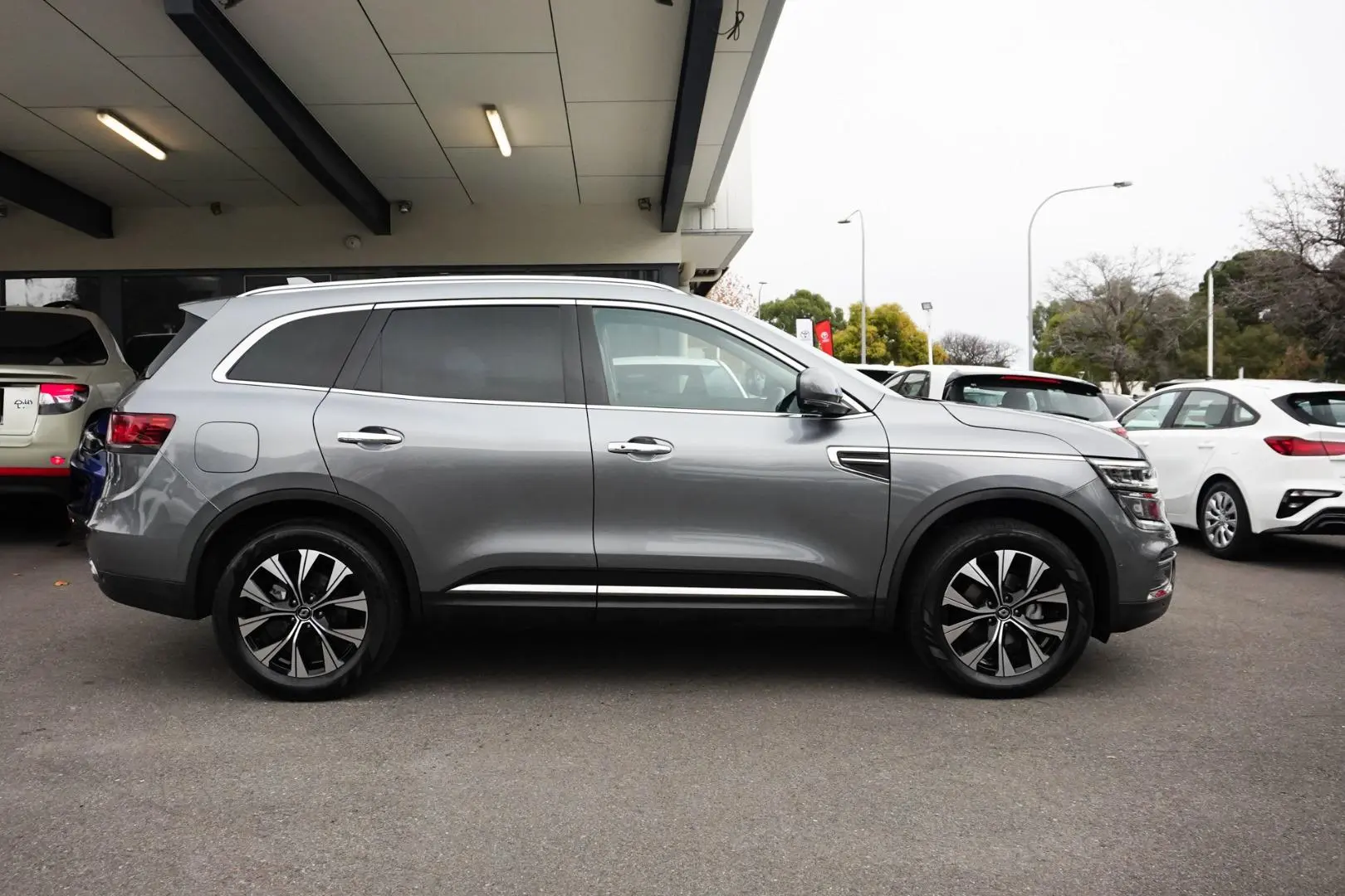 2022 Renault Koleos Gallery Image 3