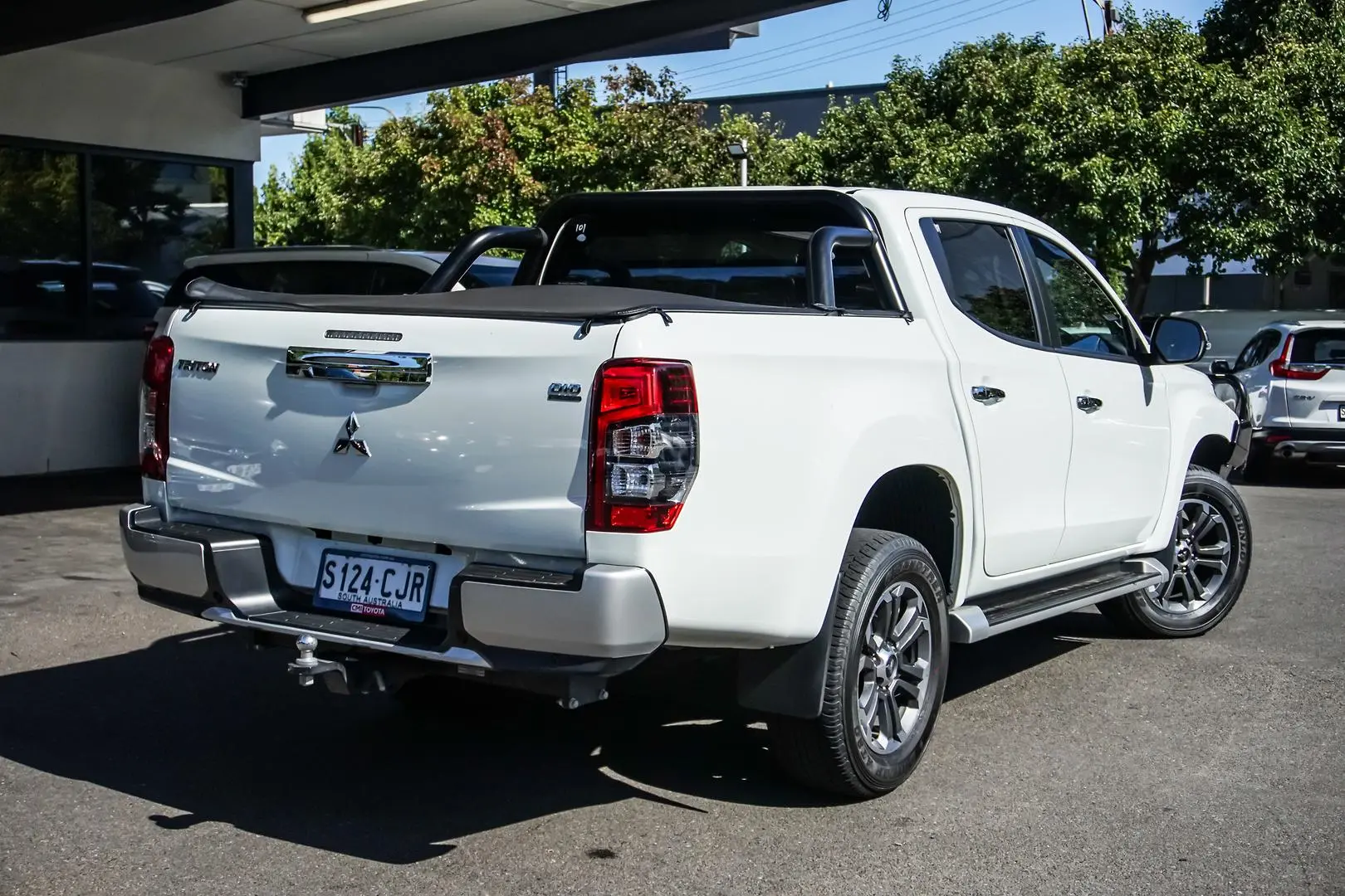 2021 Mitsubishi Triton Gallery Image 2