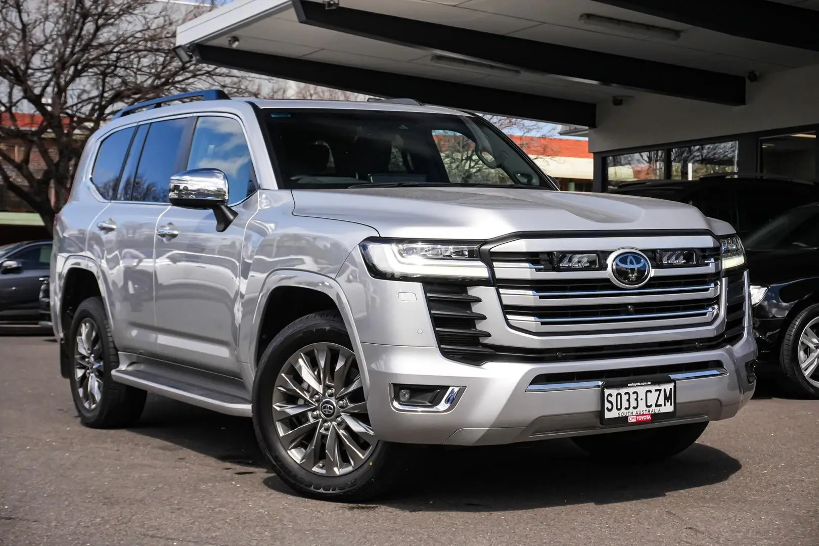 2023 Toyota Landcruiser Gallery Image 2