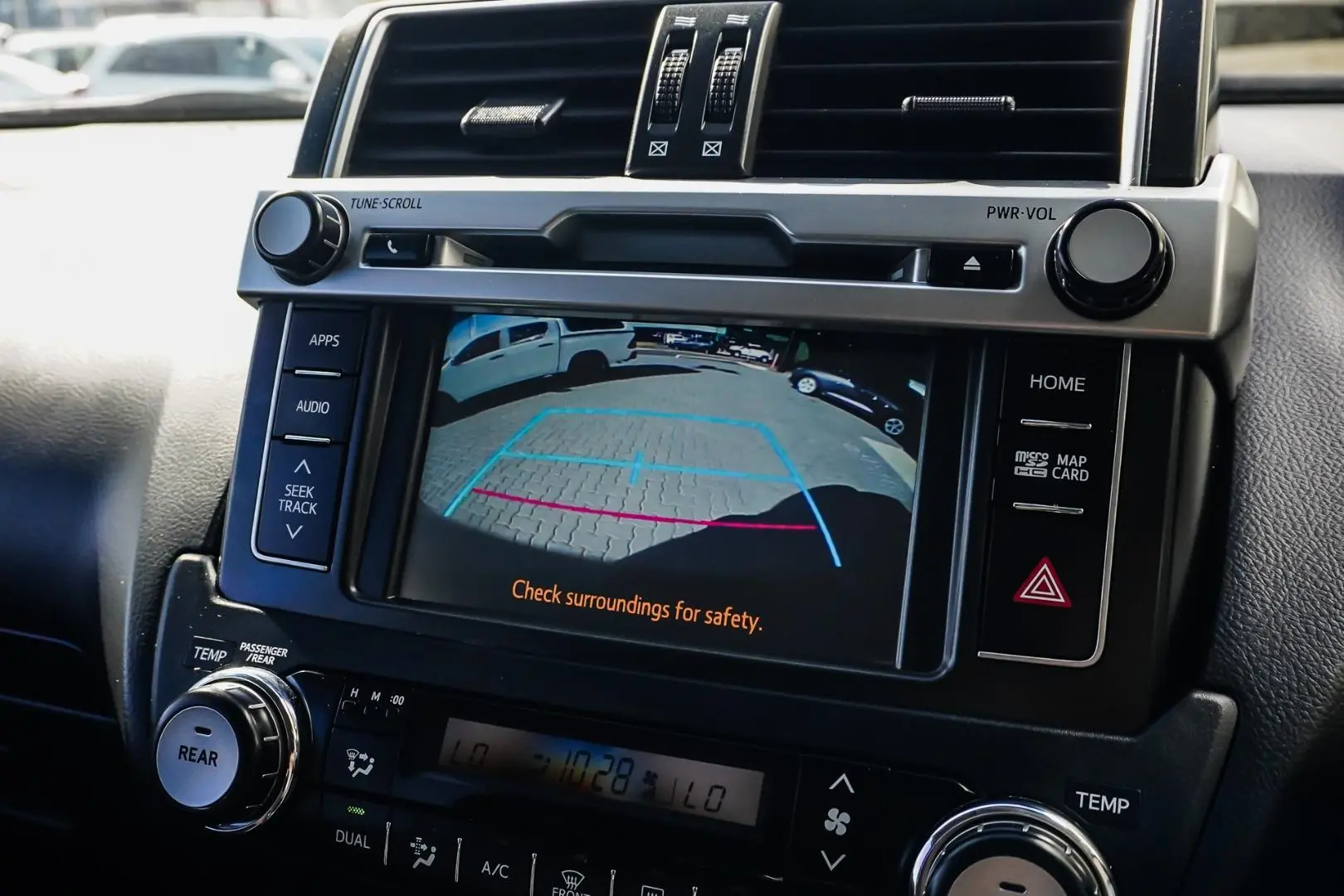 2017 Toyota Landcruiser Prado Gallery Image 24