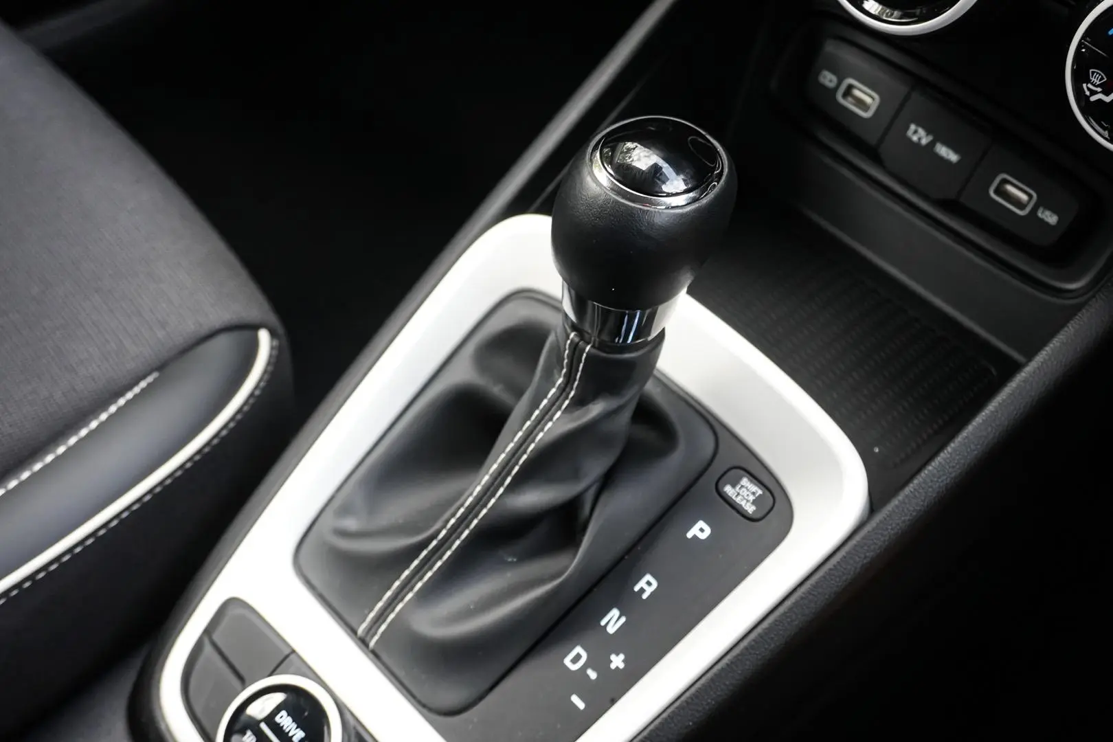 2022 Hyundai Venue Gallery Image 17
