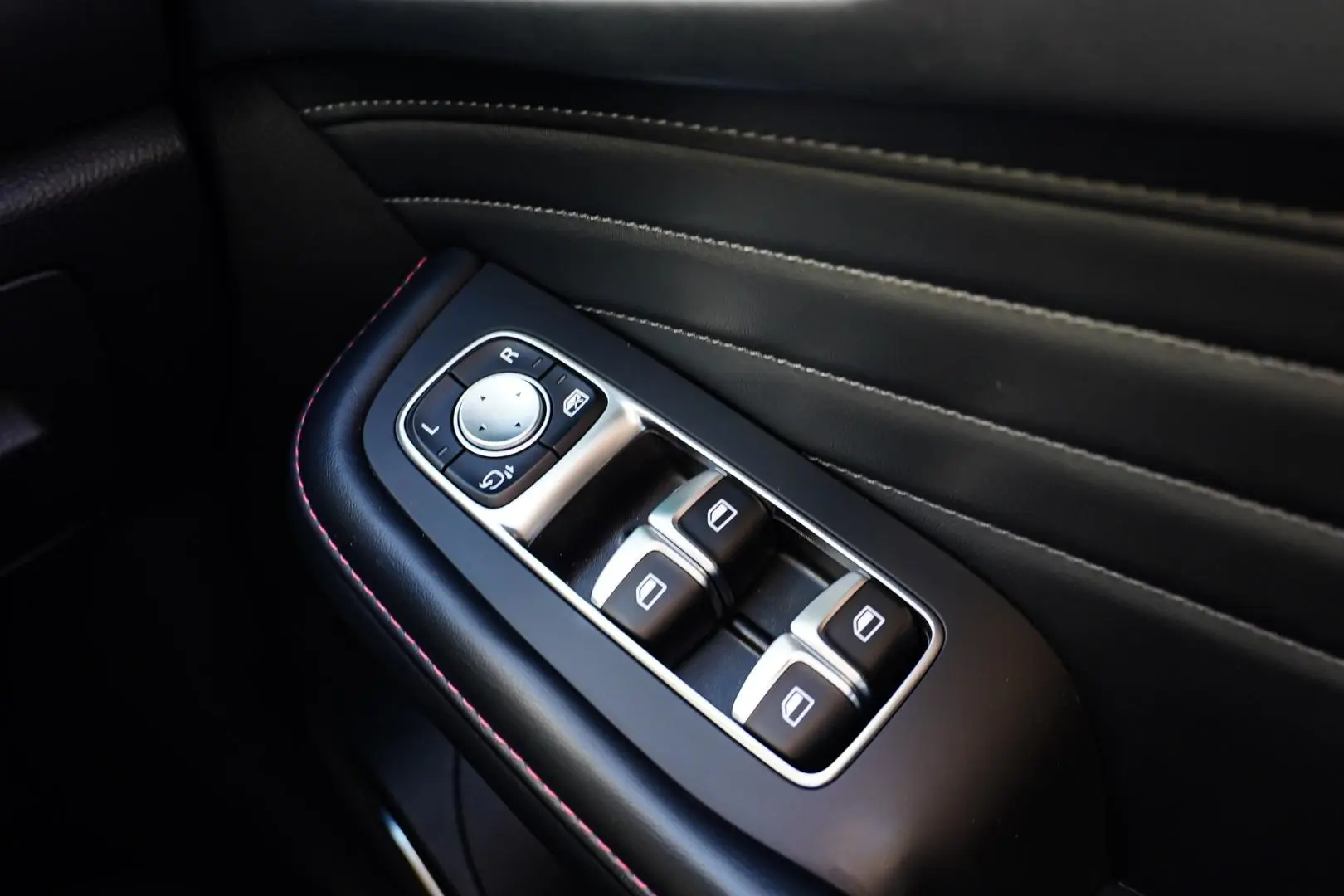 2022 MG HS Gallery Image 20