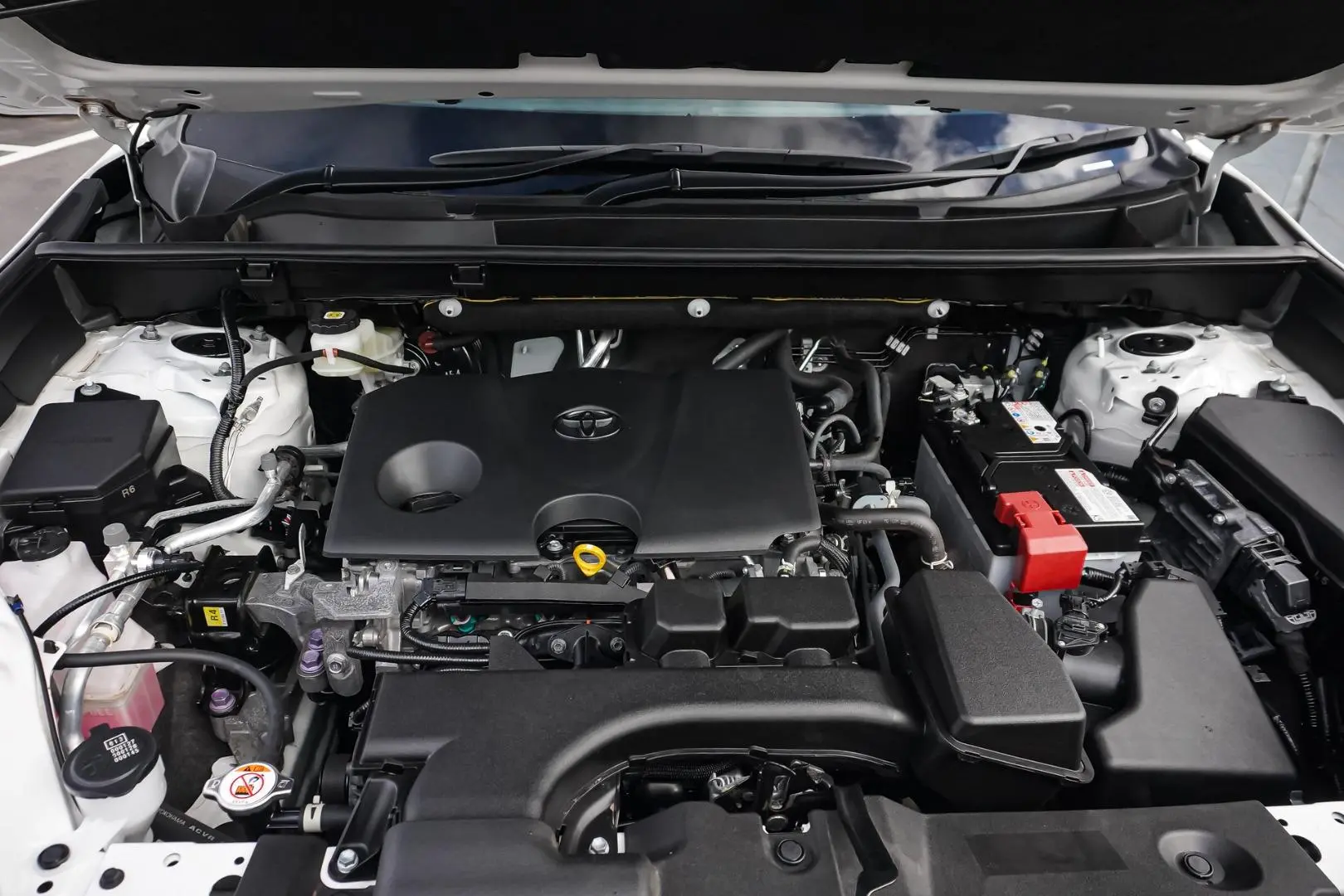 2024 Toyota RAV4 Gallery Image 23