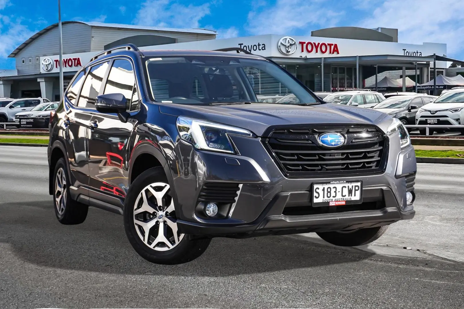 2023 Subaru Forester Gallery Image 1