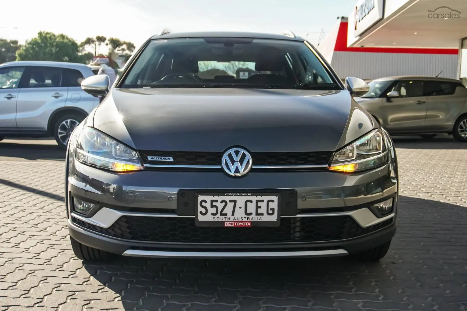 2019 Volkswagen Golf Image 4