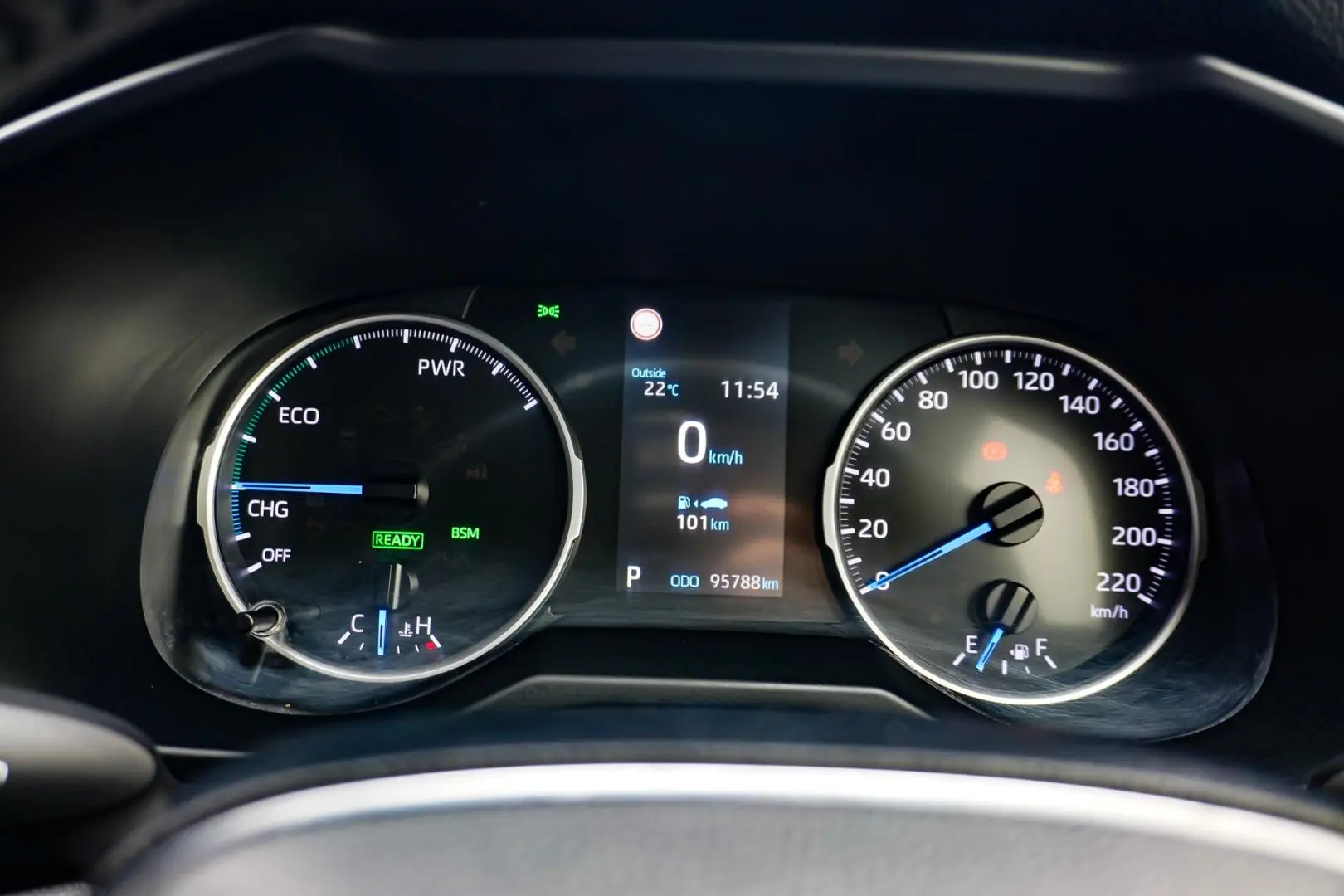 2020 Toyota RAV4 Gallery Image 17