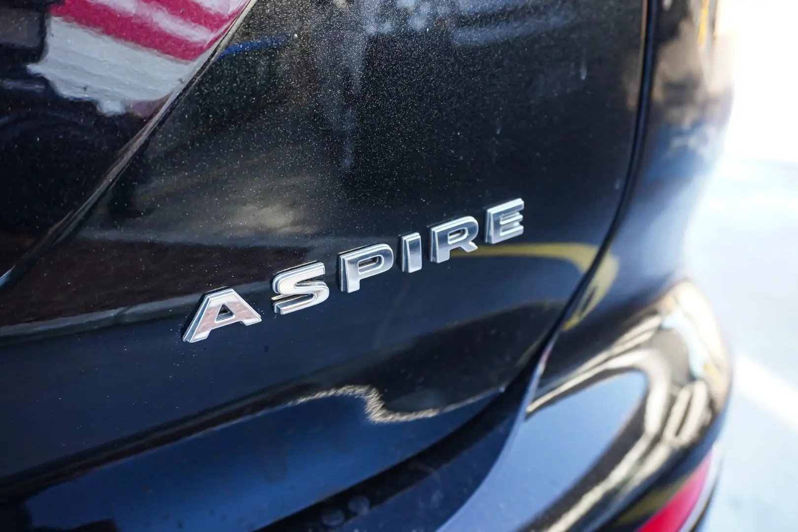 2024 Mitsubishi Outlander Gallery Image 15