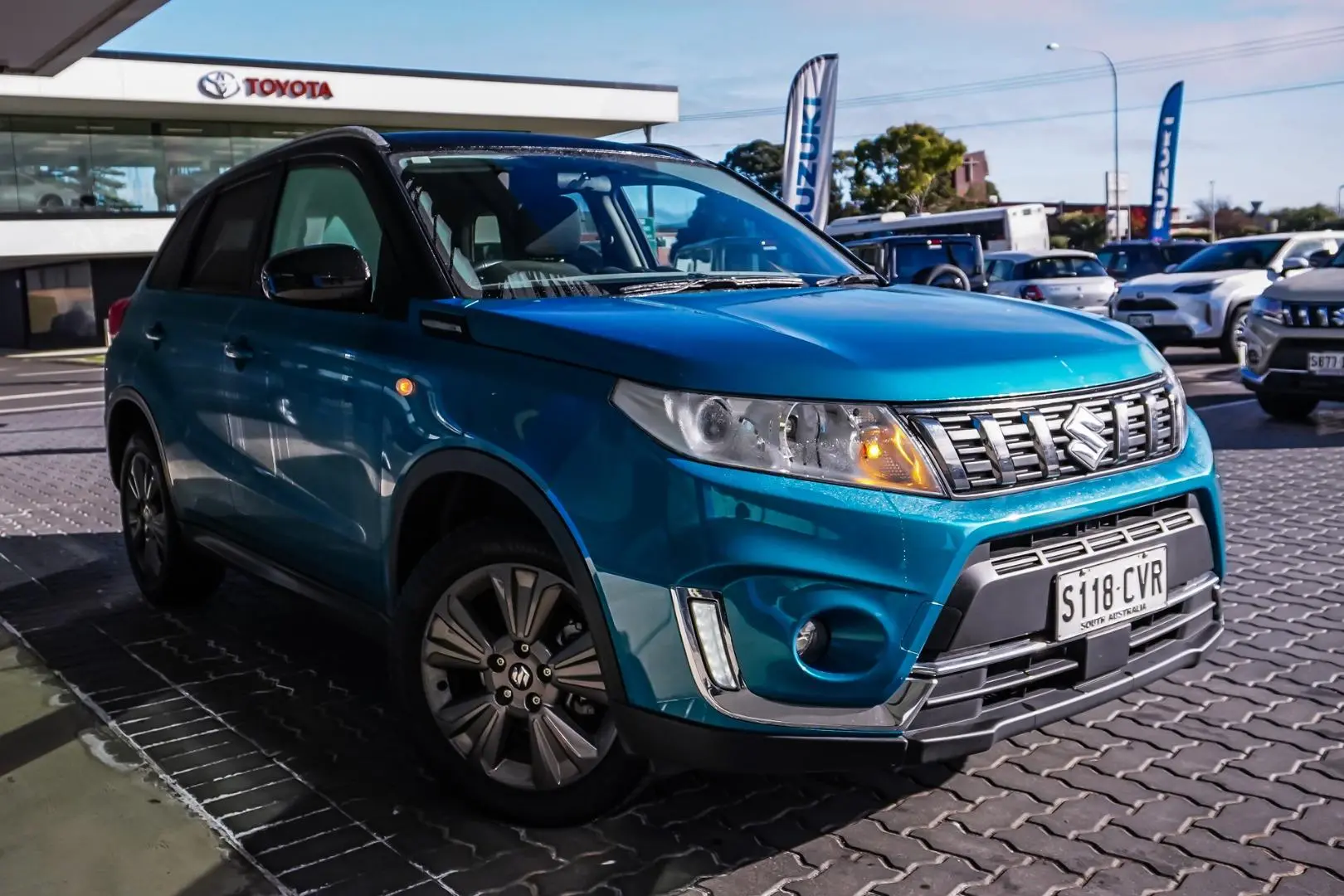 2022 Suzuki Vitara Gallery Image 1