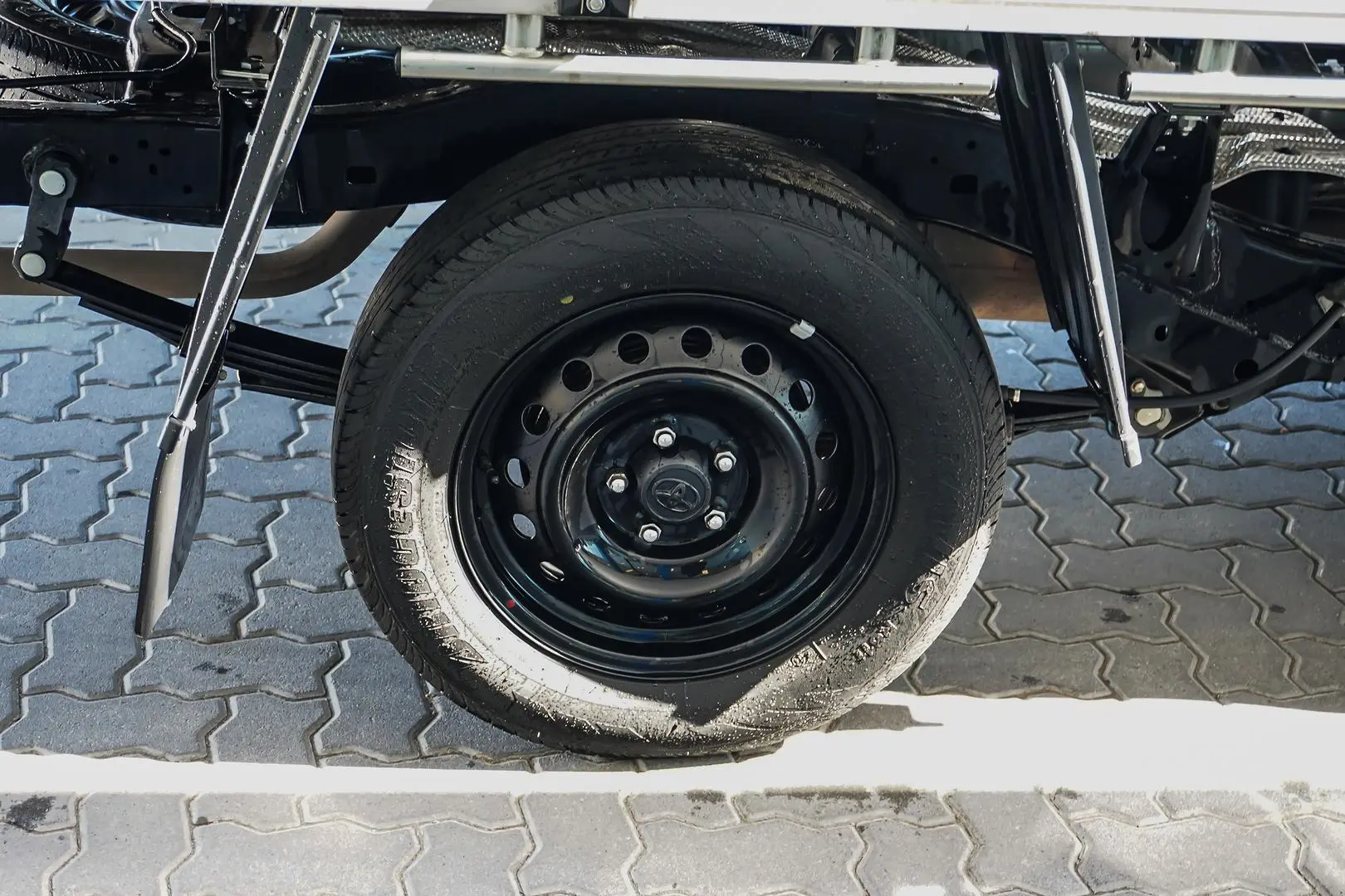 2021 Toyota Hilux Gallery Image 12