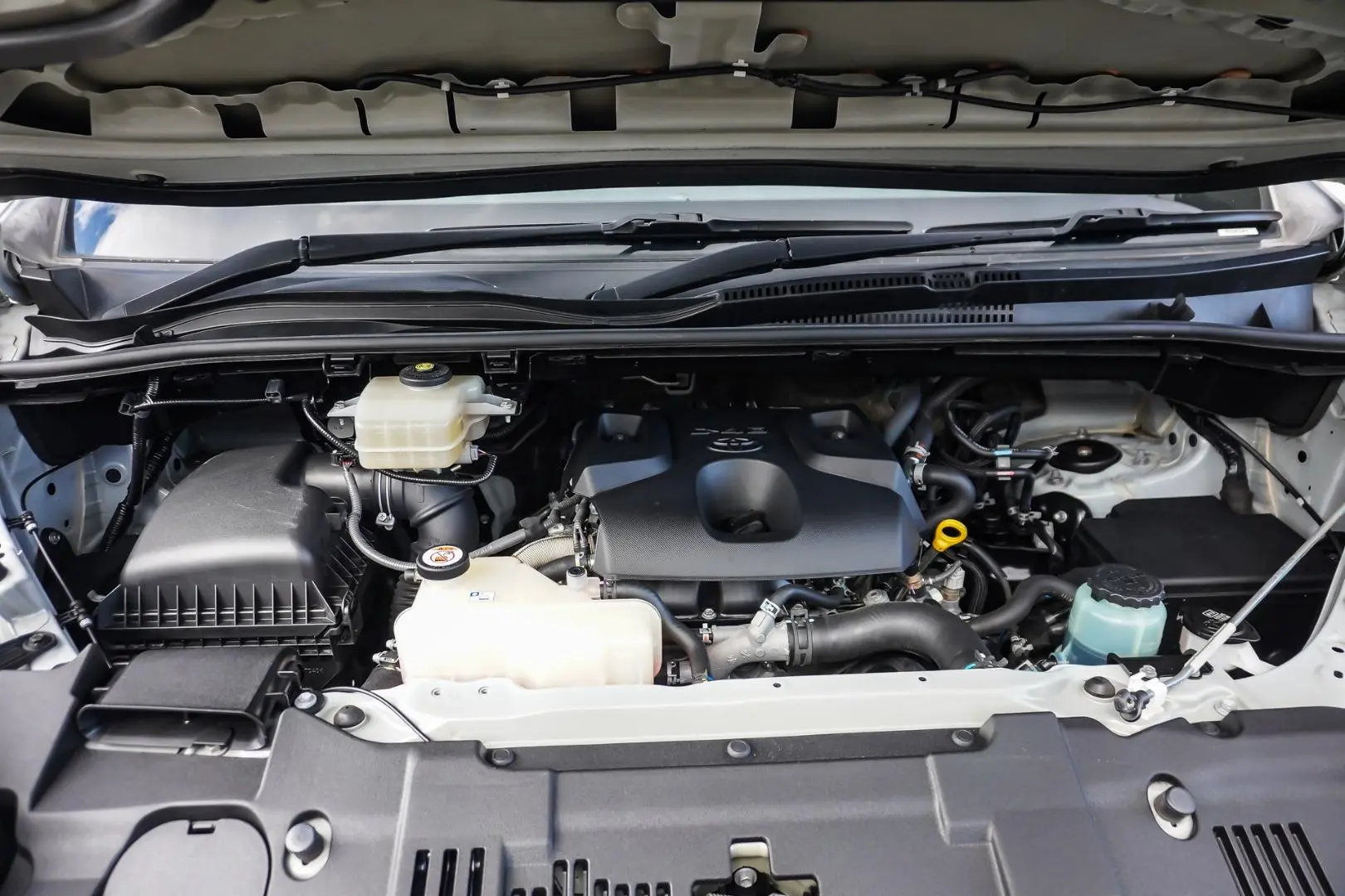 2019 Toyota Hiace Gallery Image 23