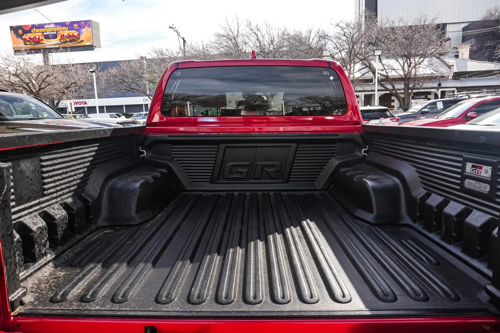 2023 Toyota Hilux Gallery Image 10