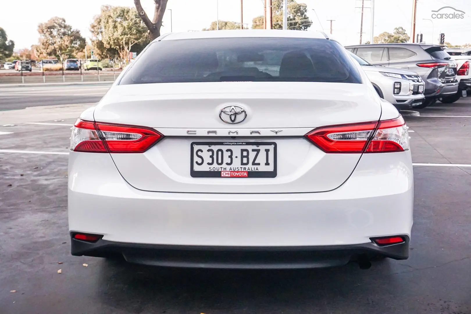 2019 Toyota Camry Image 5