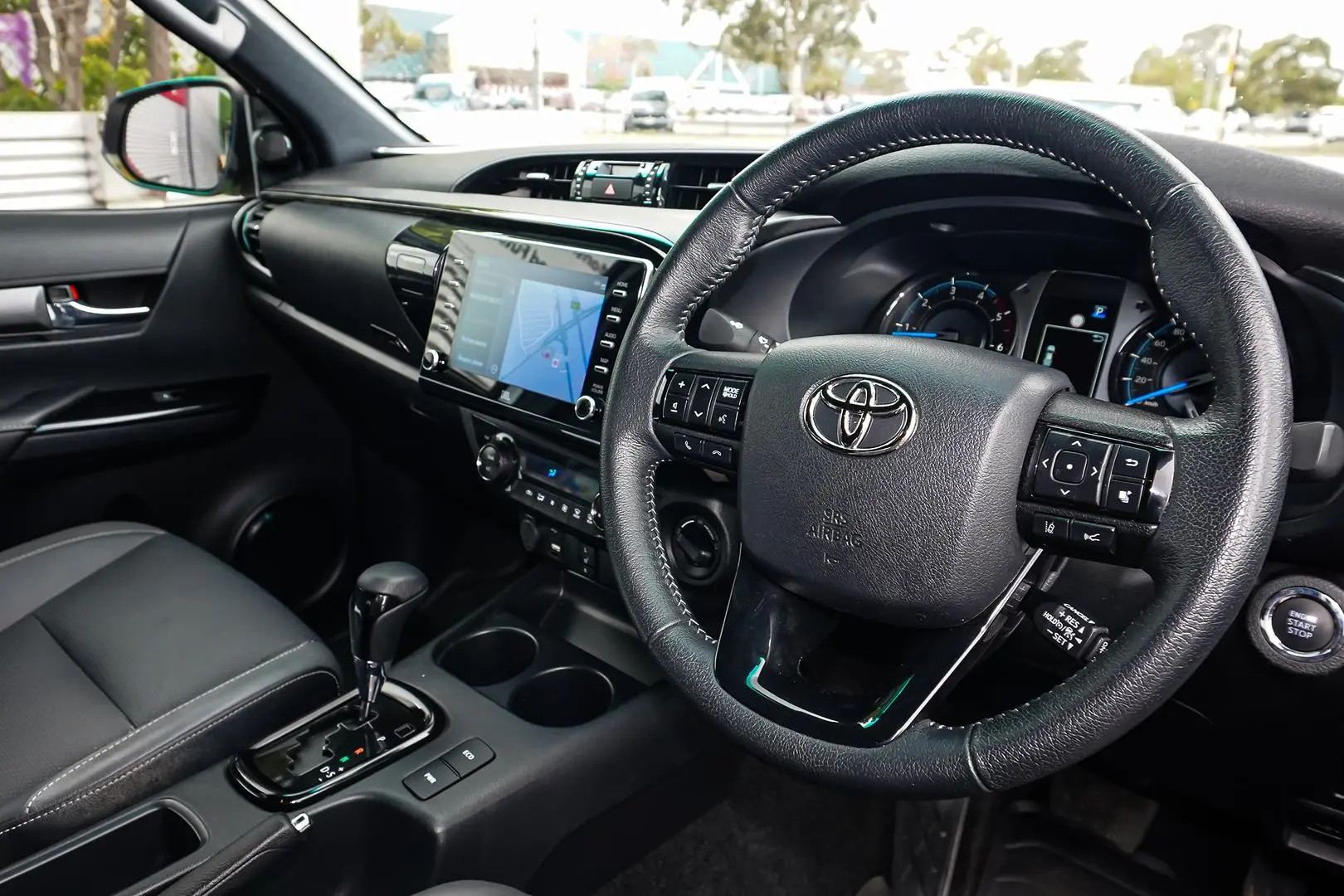 2022 Toyota Hilux Gallery Image 7