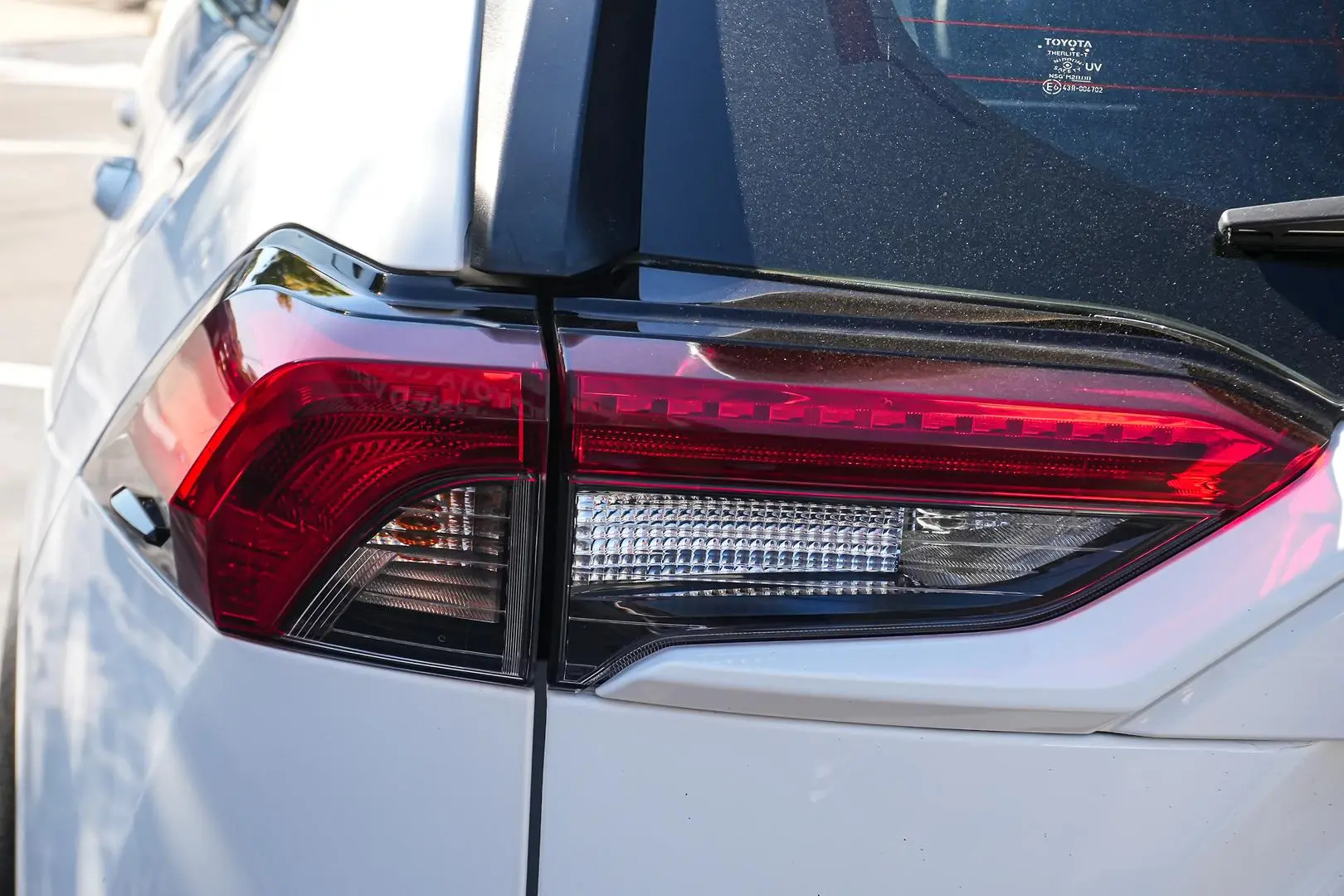 2022 Toyota RAV4 Gallery Image 8