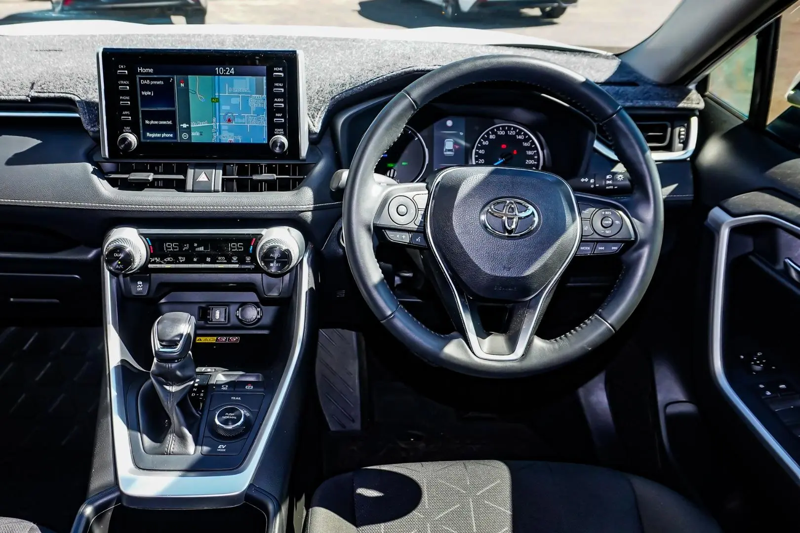 2022 Toyota RAV4 Gallery Image 9
