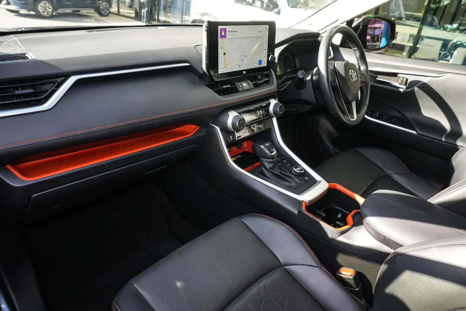 2022 Toyota RAV4 Gallery Image 11