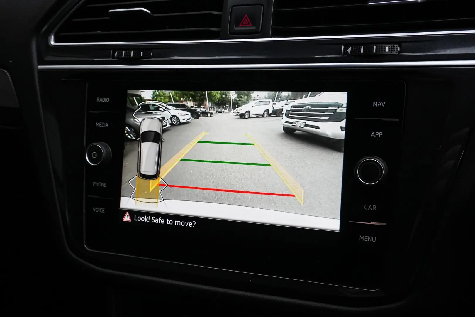 2022 Volkswagen Tiguan Gallery Image 22