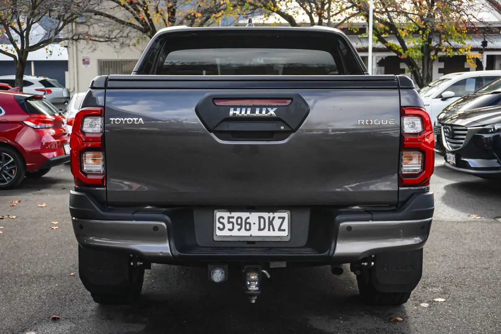 2023 Toyota Hilux Gallery Image 5