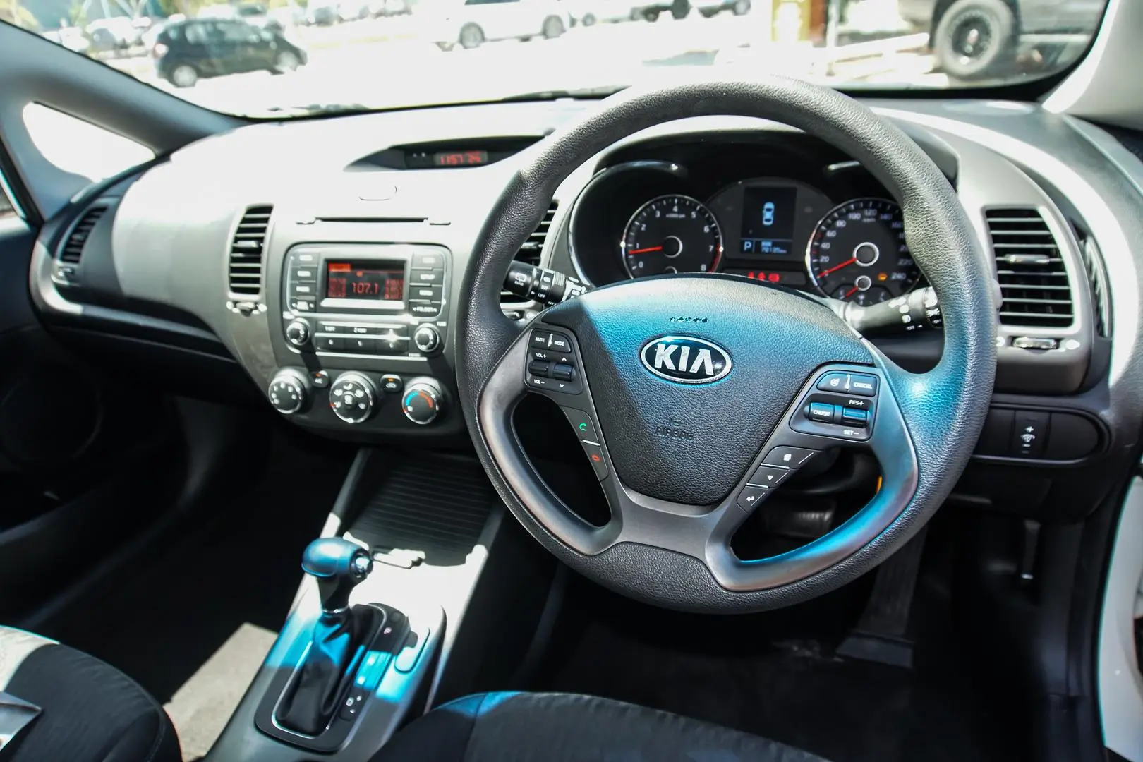 2016 Kia Cerato Gallery Image 6