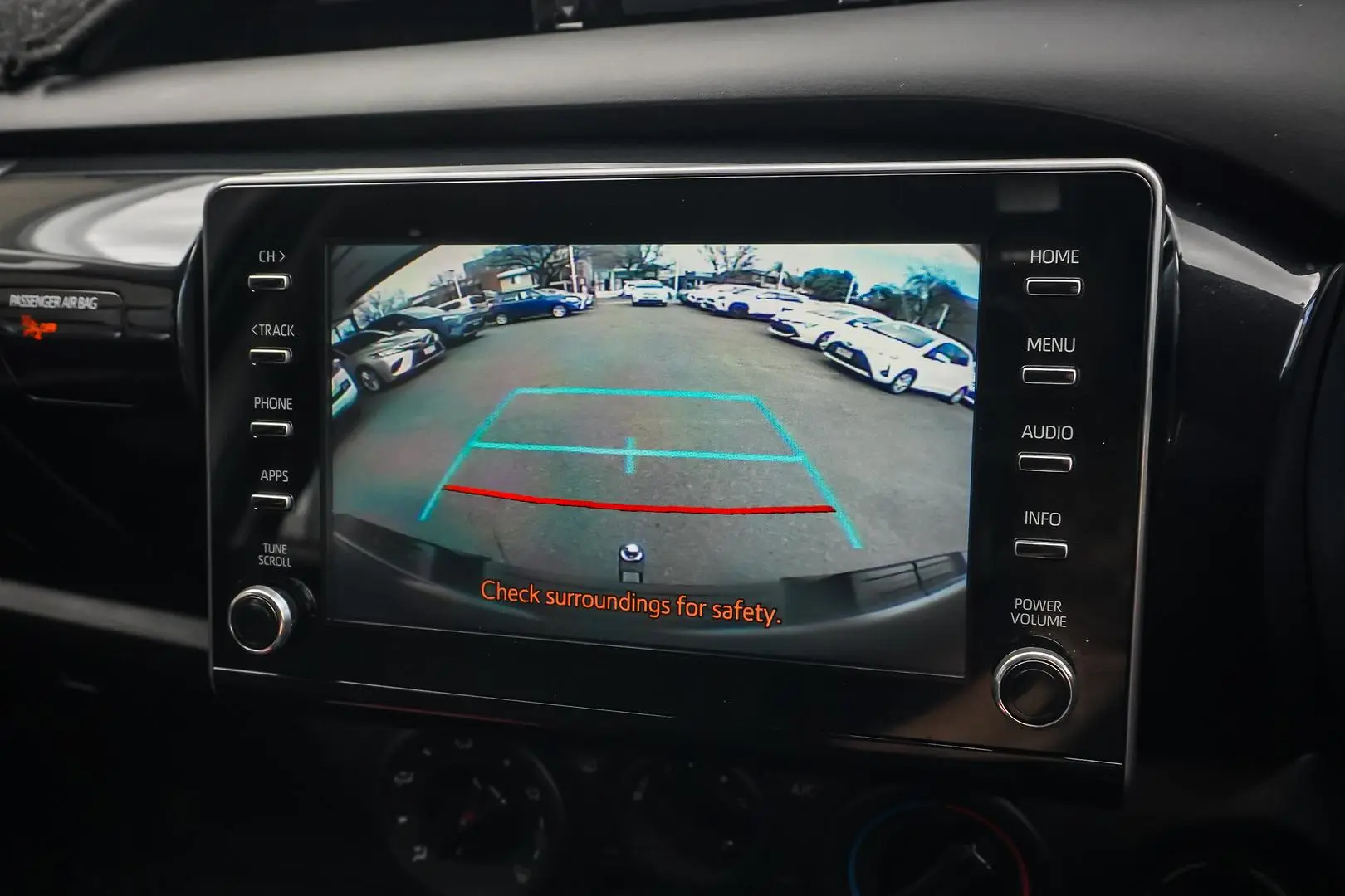 2022 Toyota Hilux Gallery Image 19