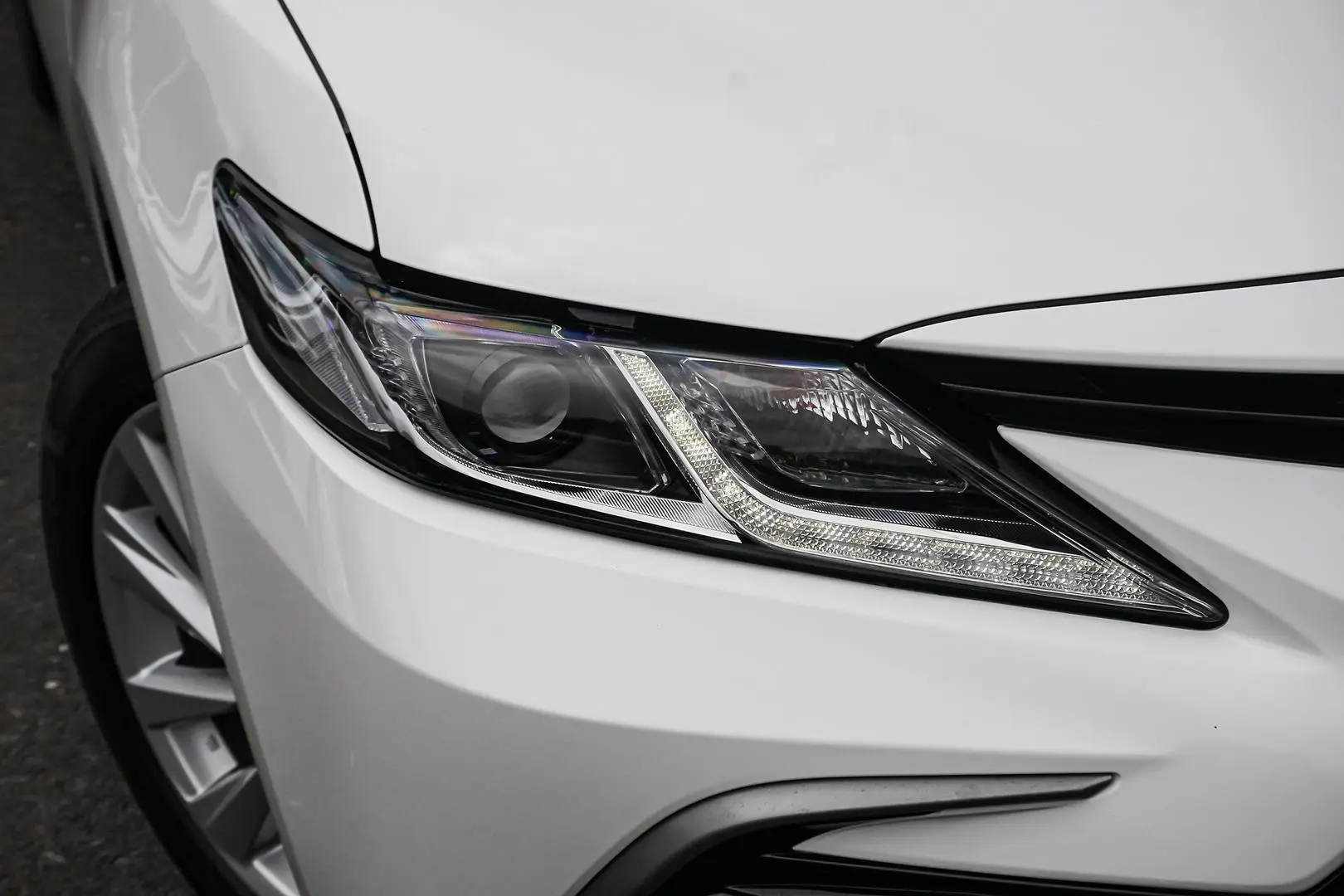 2024 Toyota Camry Gallery Image 6