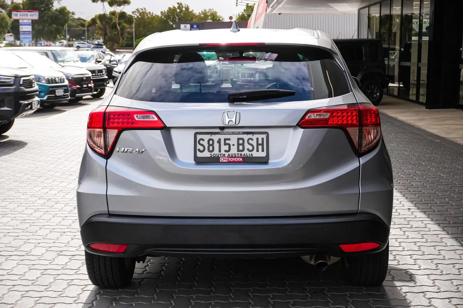 2017 Honda HR-V Gallery Image 6