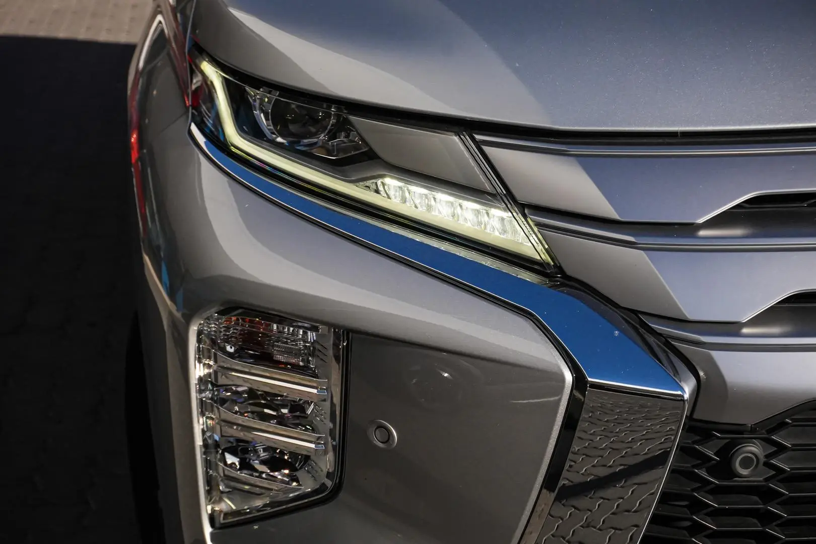 2020 Mitsubishi Pajero Sport Gallery Image 12
