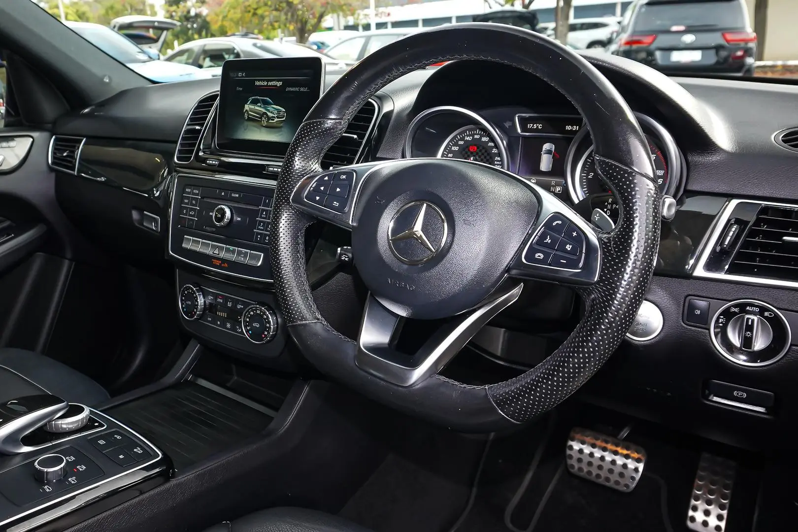 2017 Mercedes-Benz GLE-Class Gallery Image 6