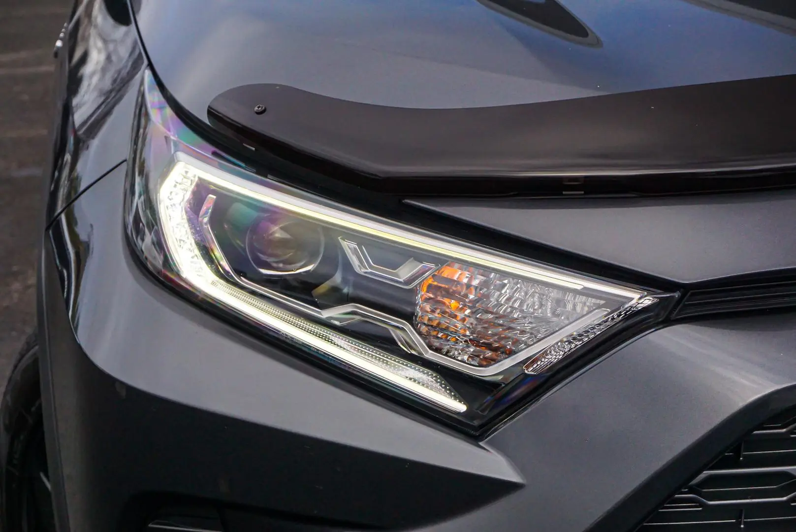 2020 Toyota RAV4 Gallery Image 7