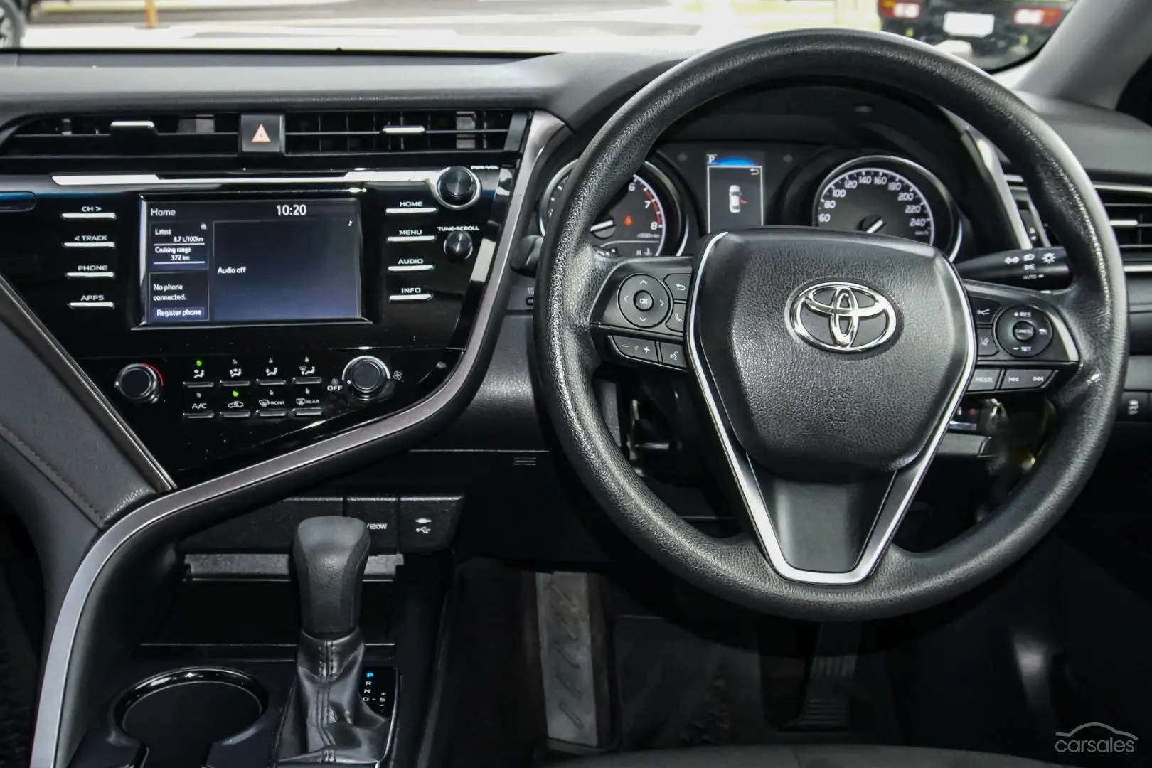 2019 Toyota Camry Image 8