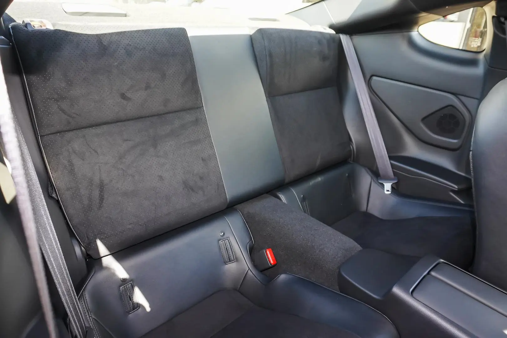 2025 Toyota GR86 Gallery Image 8