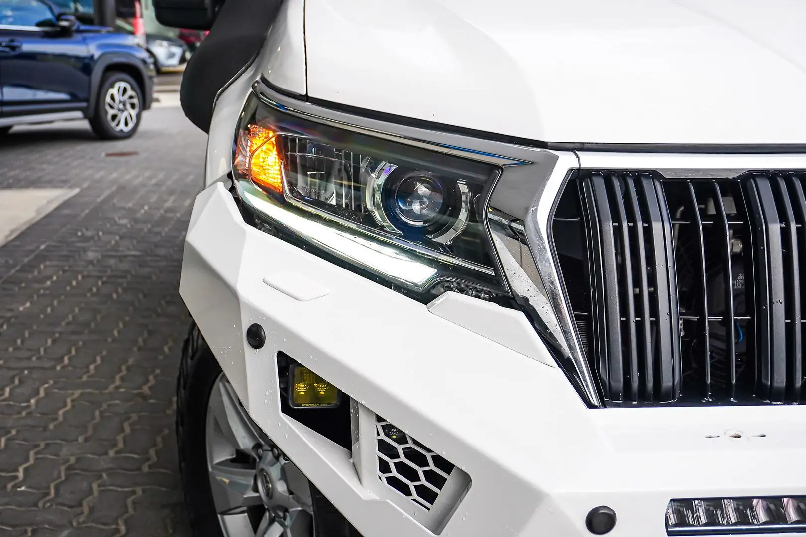 2019 Toyota Landcruiser Prado Gallery Image 13